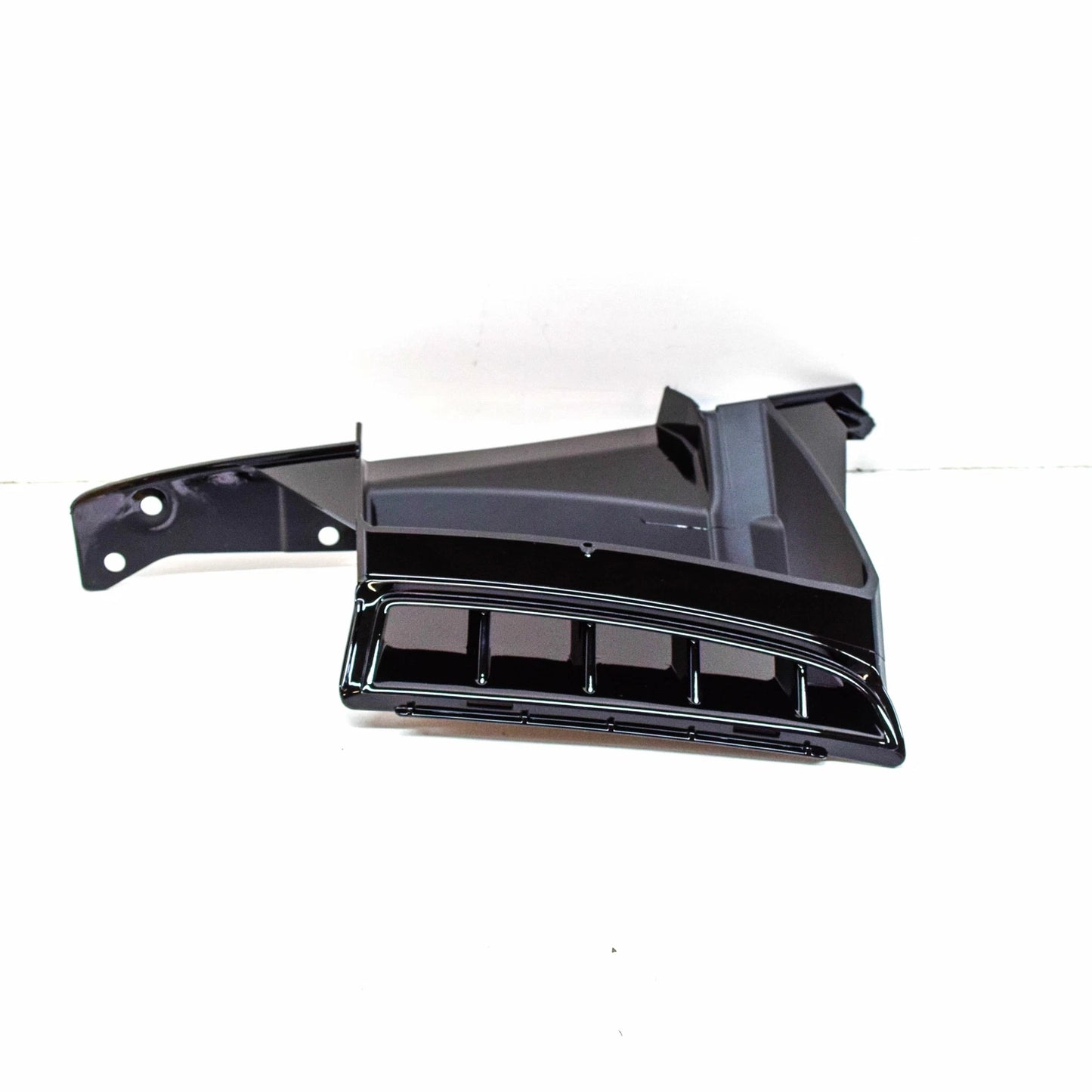 NEW AUDI A5 RS5 8W6 FRONT RIGHT BRAKE AIR DUCT 8W6121764BT94