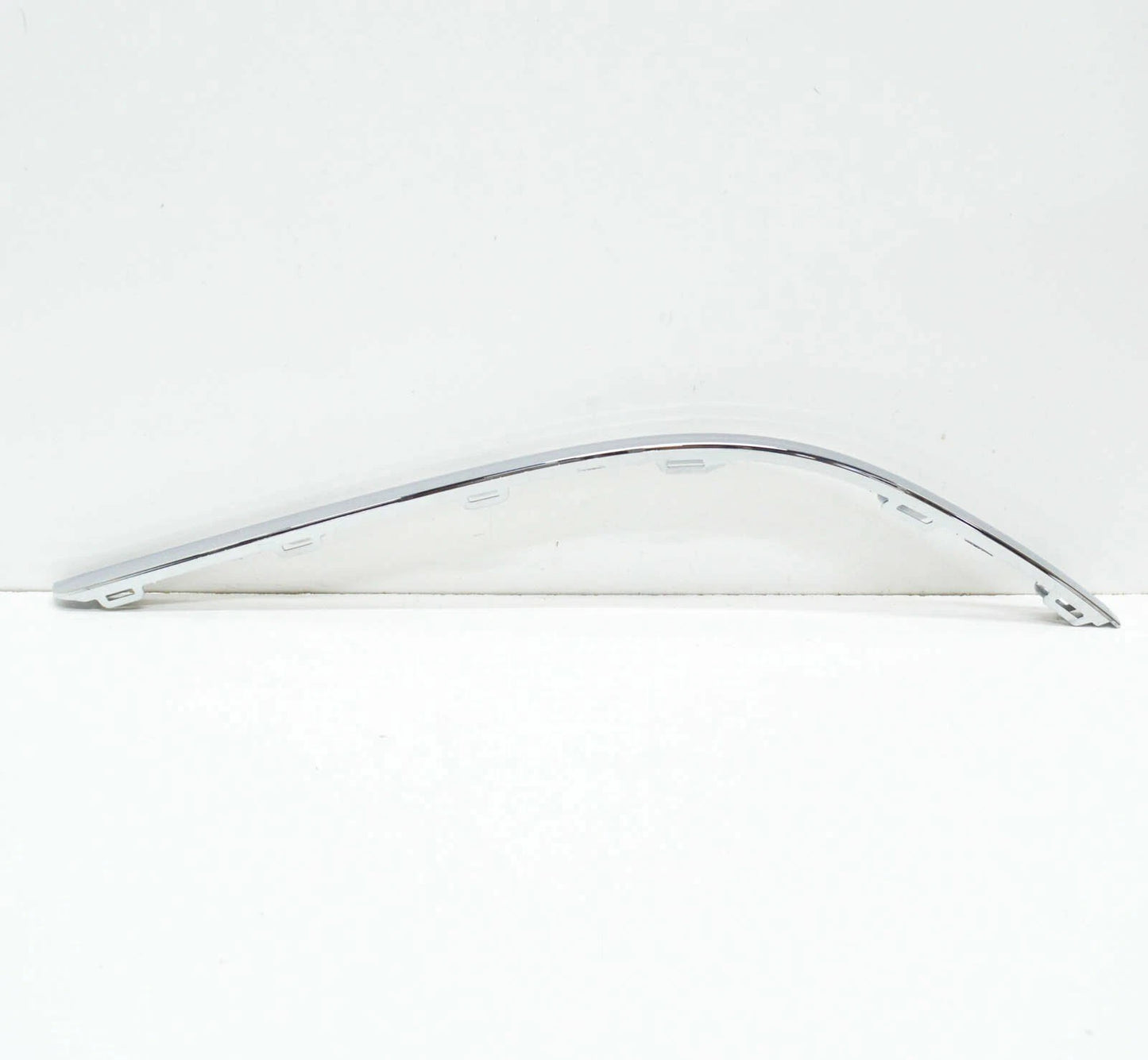 NEW VW PASSAT B8 REAR LEFT BUMPER MOLDING CHROME 5618074592ZZ