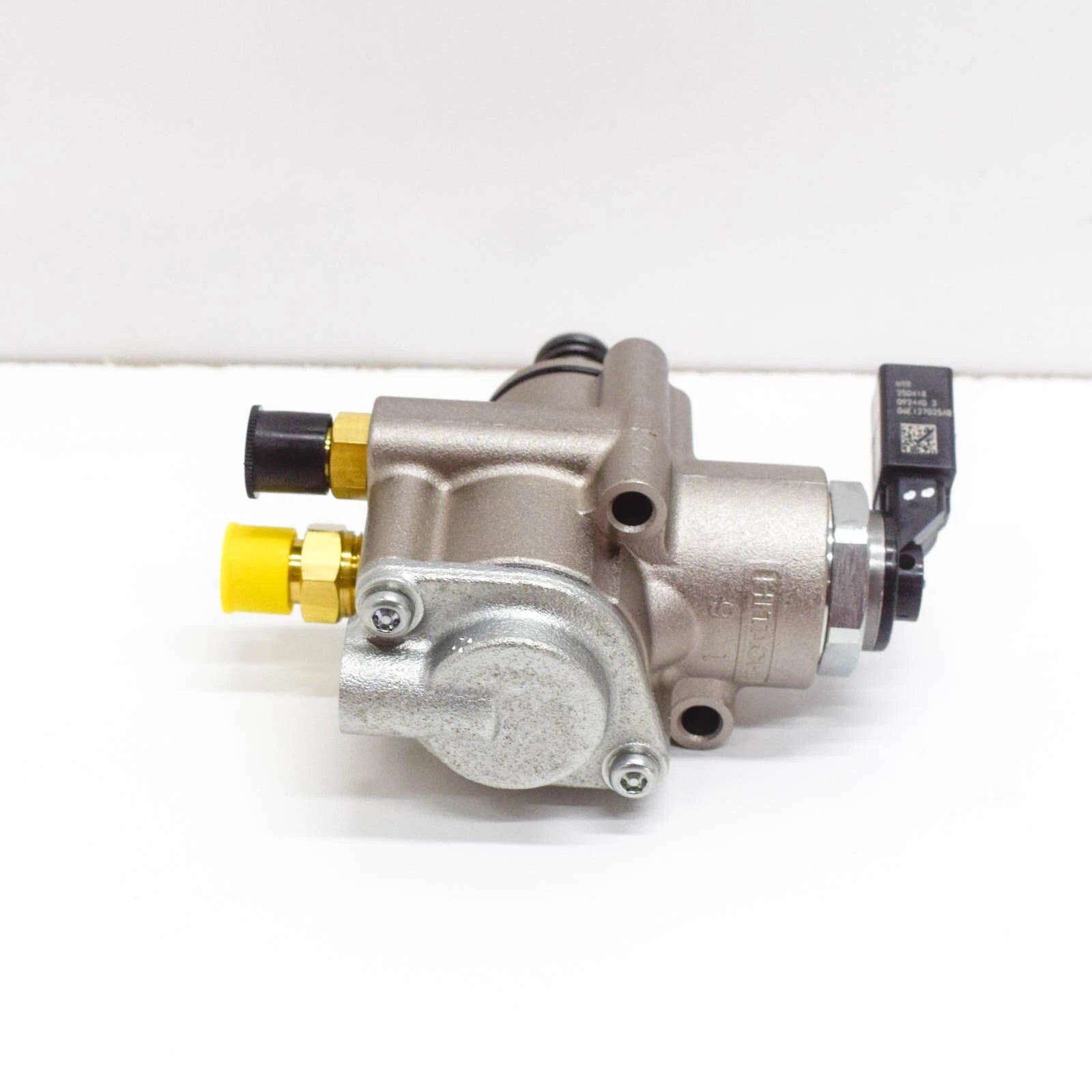 NEW AUDI A4 B7 INJECTION HIGH PRESSURE FUEL PUMP 06E127025AB ORIGINAL