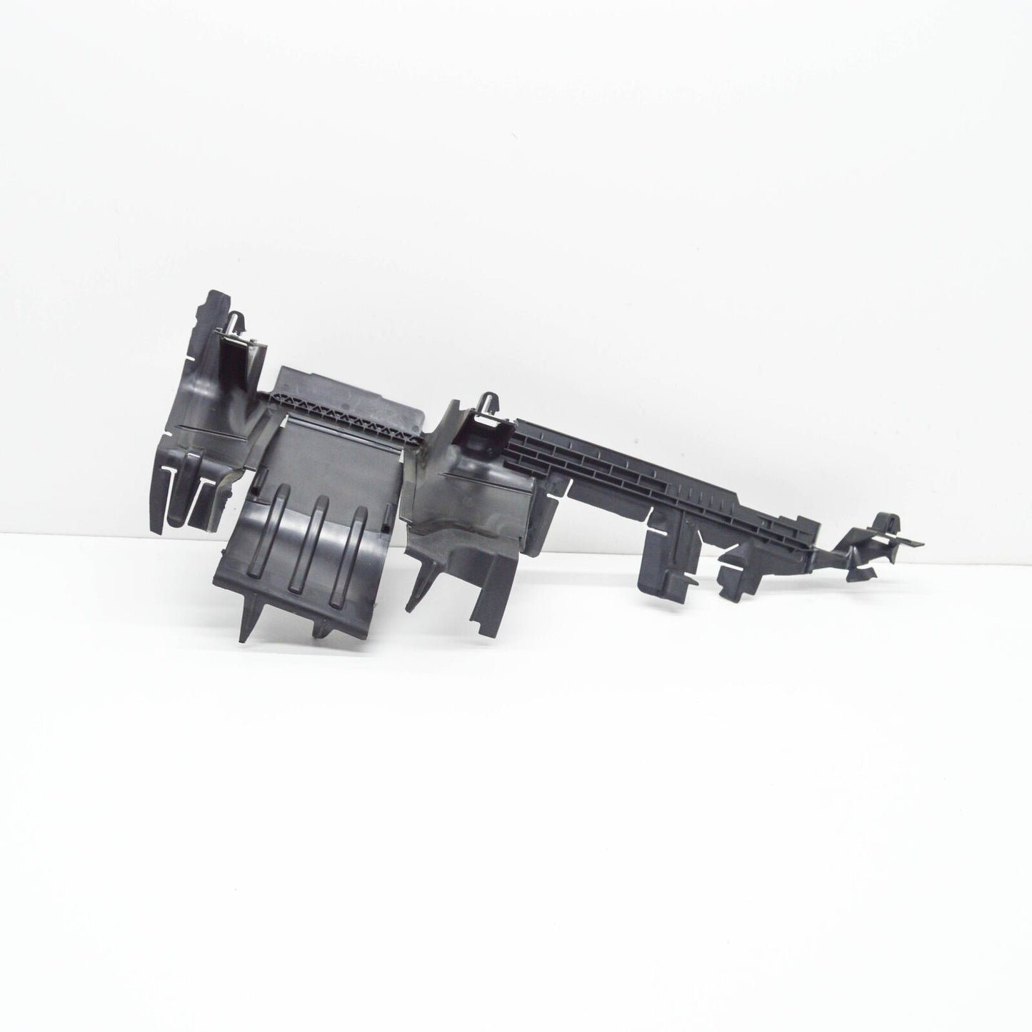 NEW VOLKSWAGEN GOLF MK7 5G RIGHT RADIATOR SUPPORT AIR BAFFLE 5G0121284J ORIGINAL