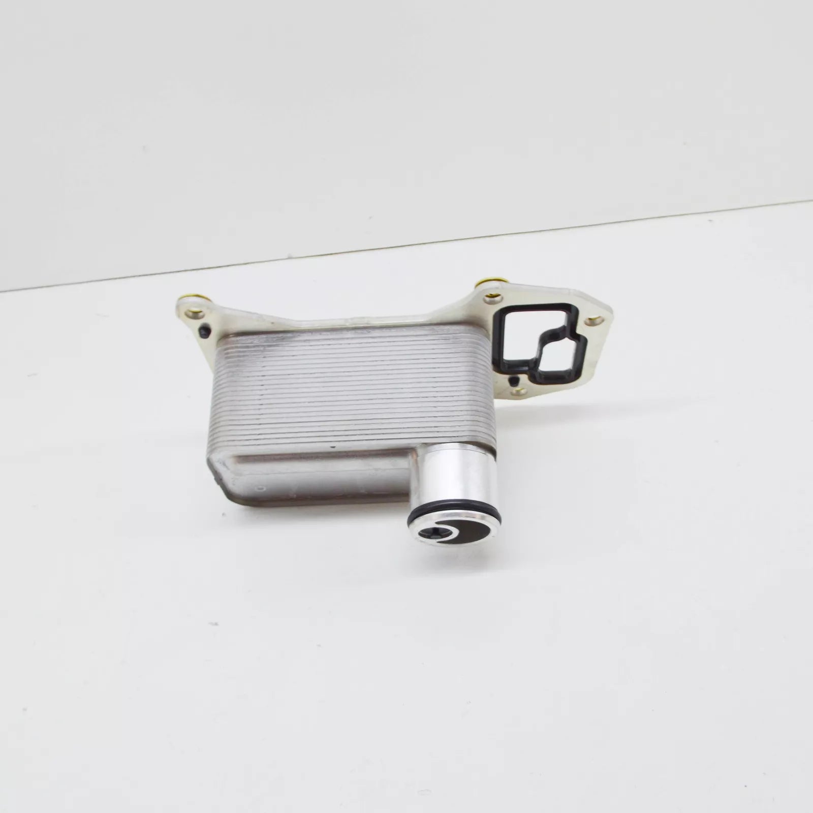 NEW BMW 3 E90 HEAT EXCHANGER 11428512435 8512435 ORIGINAL