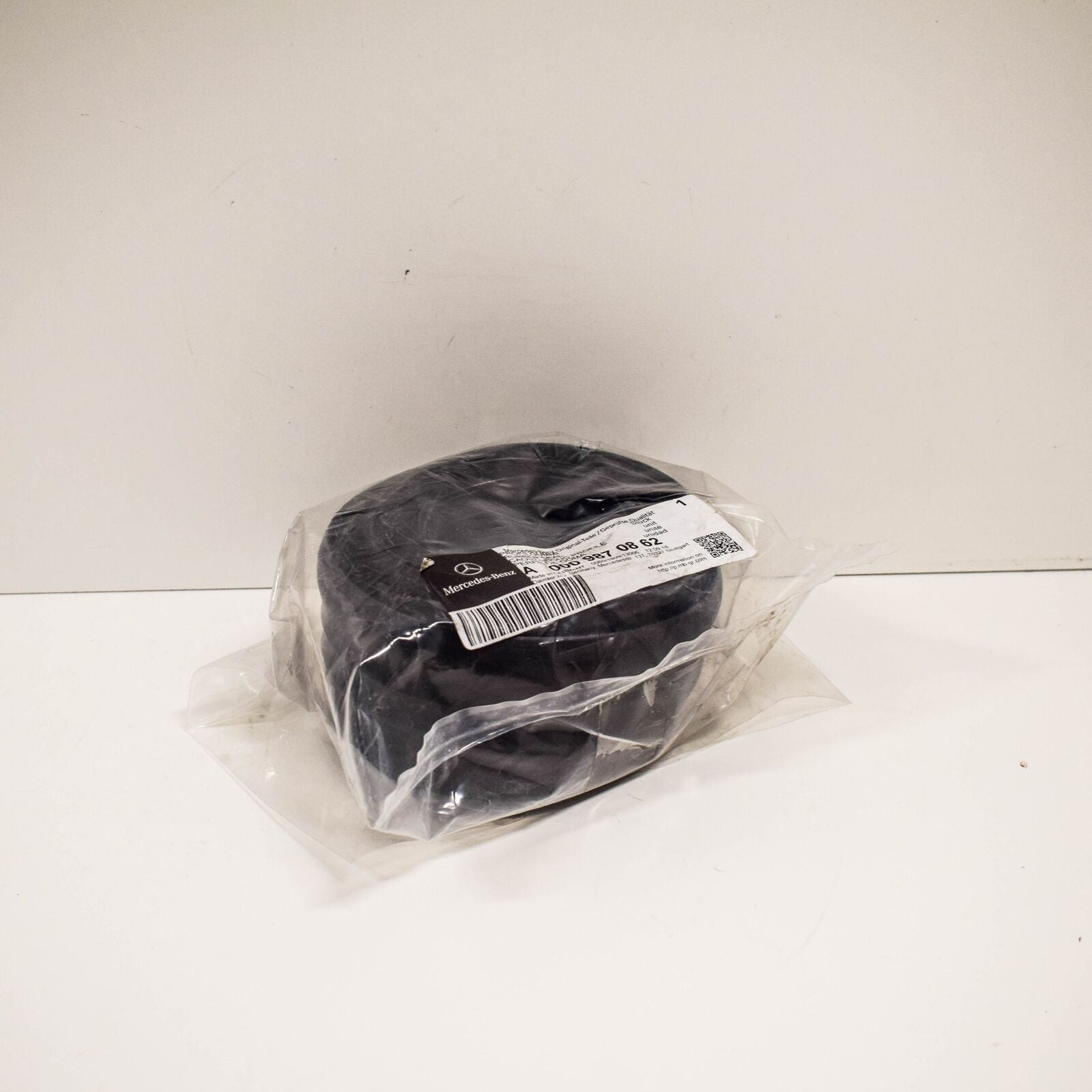 NEW MERCEDES BENZ G W463 UPPER RUBBER WINDSCREEN SEAL A0009870862 ORIGINAL