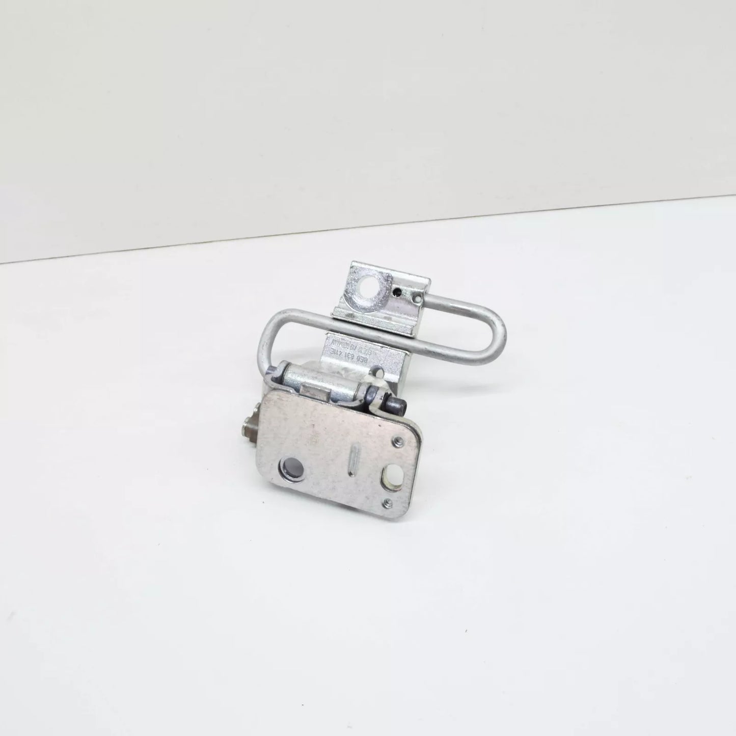 NEW AUDI Q7 4L FRONT LEFT LOWER DOOR HINGE 8E0831411E