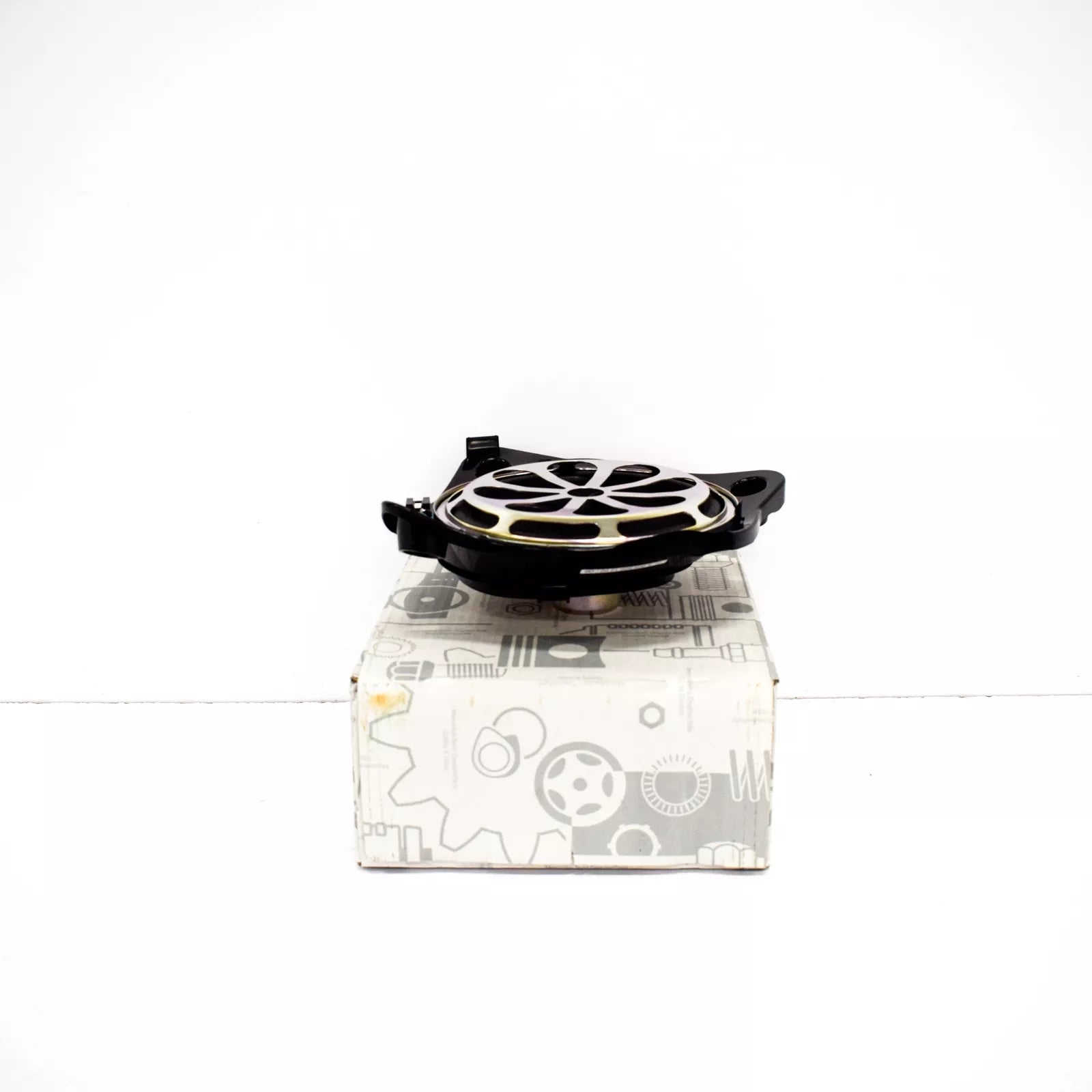 NEW MERCEDES C W205 FRONT DASHBOARD LOUDSPEAKER A205820120264 ORIGINAL