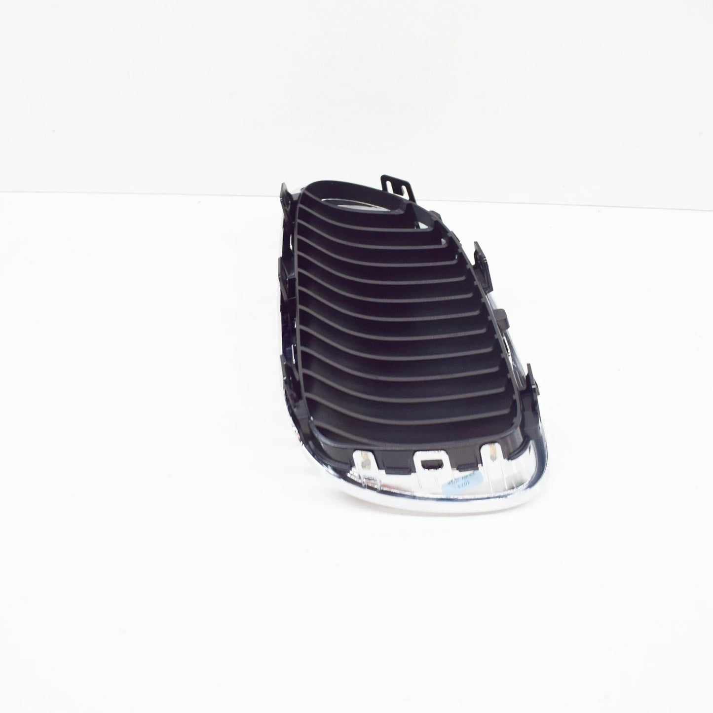 NEW BMW 3 COUPE E92 FRONT RADIATOR RIGHT BLACK CHROME GRILLE 51137254972