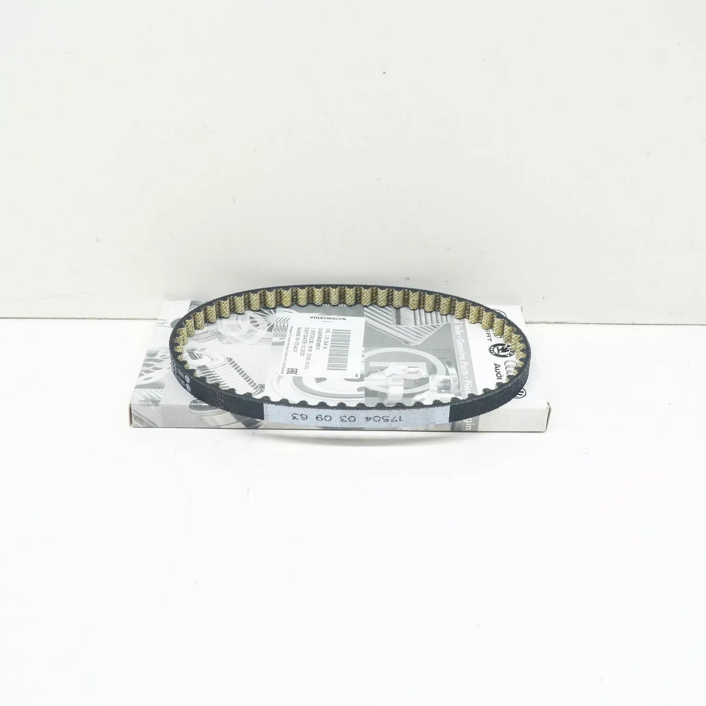 NEW AUDI A3 CABRIO 8V ENGINE TIMING BELT 04L115264A ORIGINAL