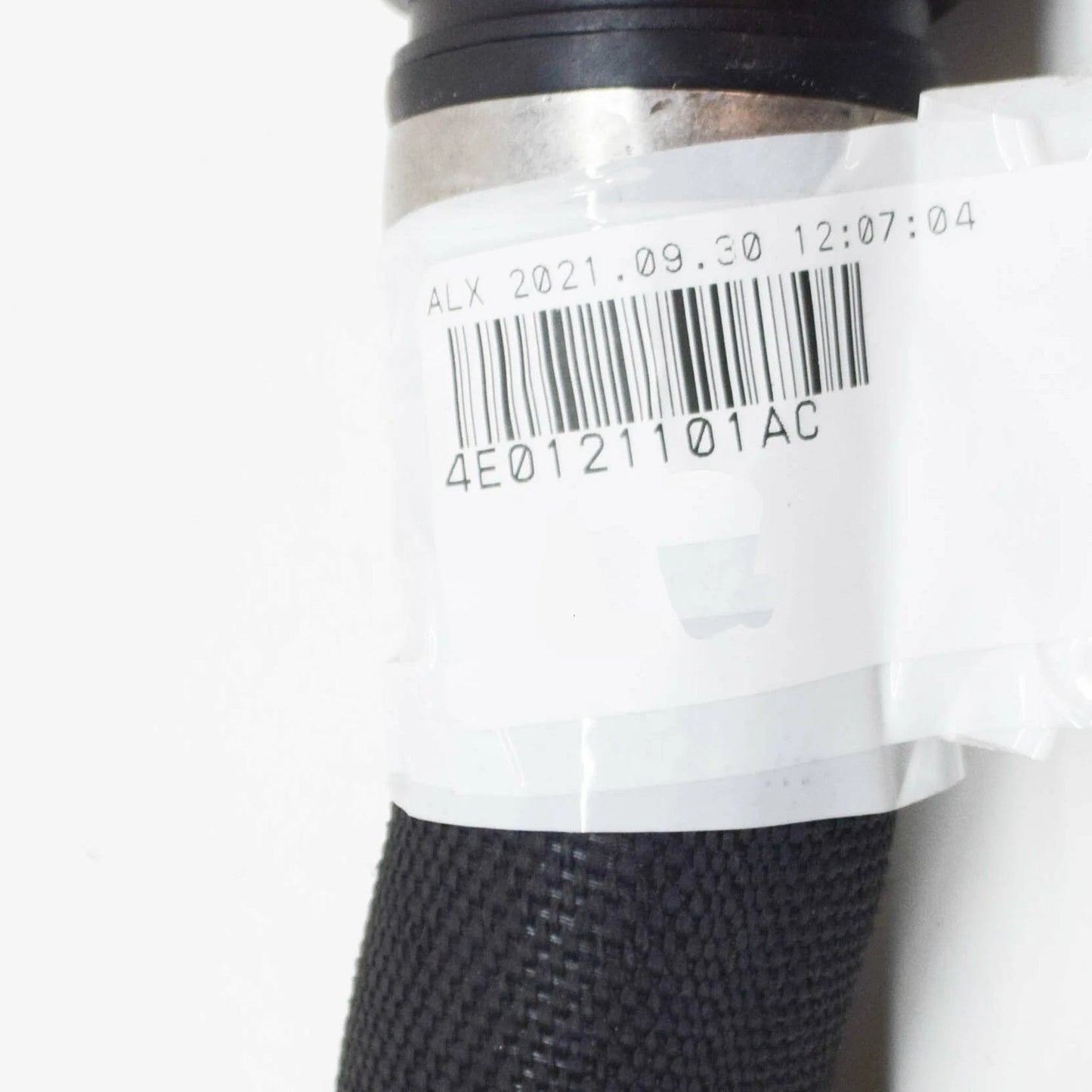 NEW AUDI A8 4H LOWER ENGINE COOLANT HOSES 4E0121101AC