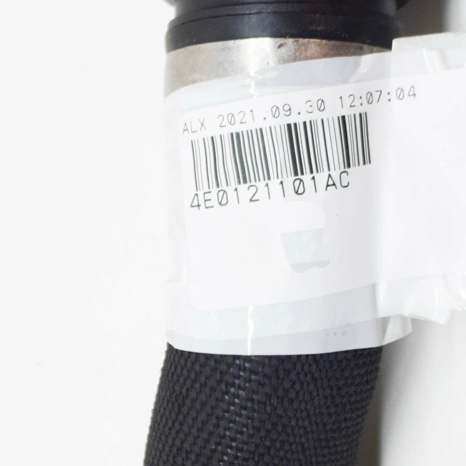 NEW AUDI A8 4H LOWER ENGINE COOLANT HOSES 4E0121101AC