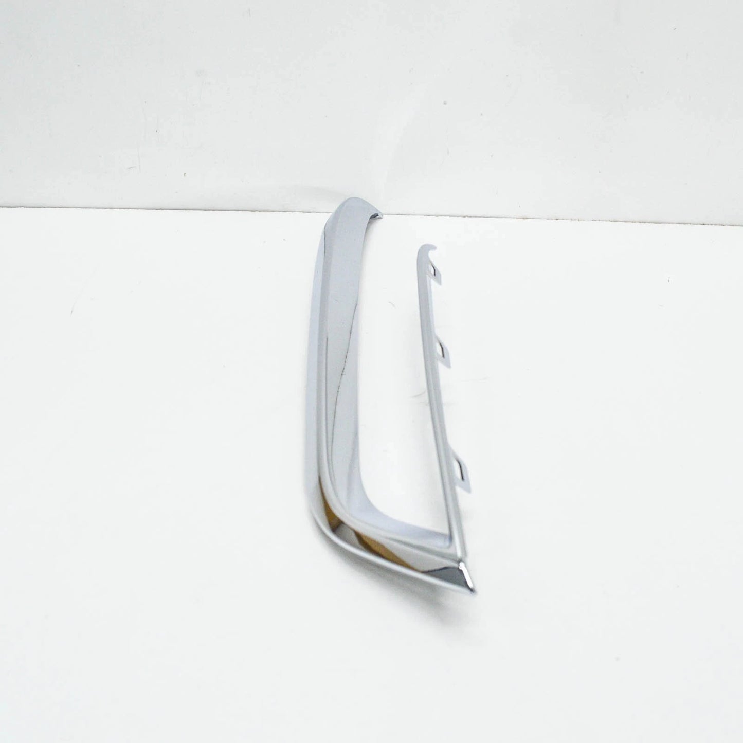 NEW BMW 5 GT F07 FRONT BUMPER LEFT PROTECTIVE STRIP LUXURY 51117331721 ORIGINAL