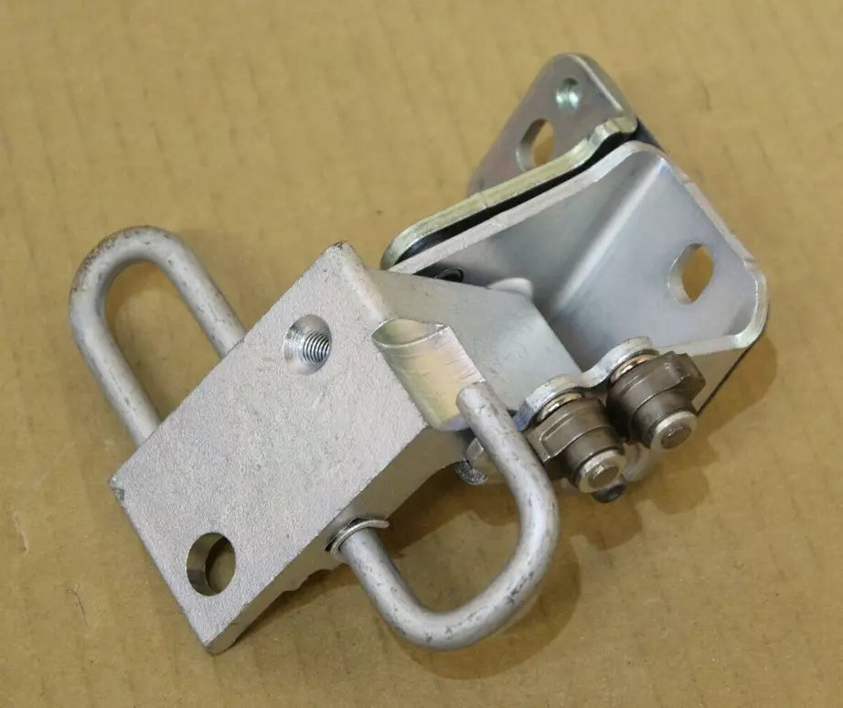 NEW VOLKSWAGEN TOURAN 1T REAR RIGHT DOOR LOWER HINGE 1T0833412C