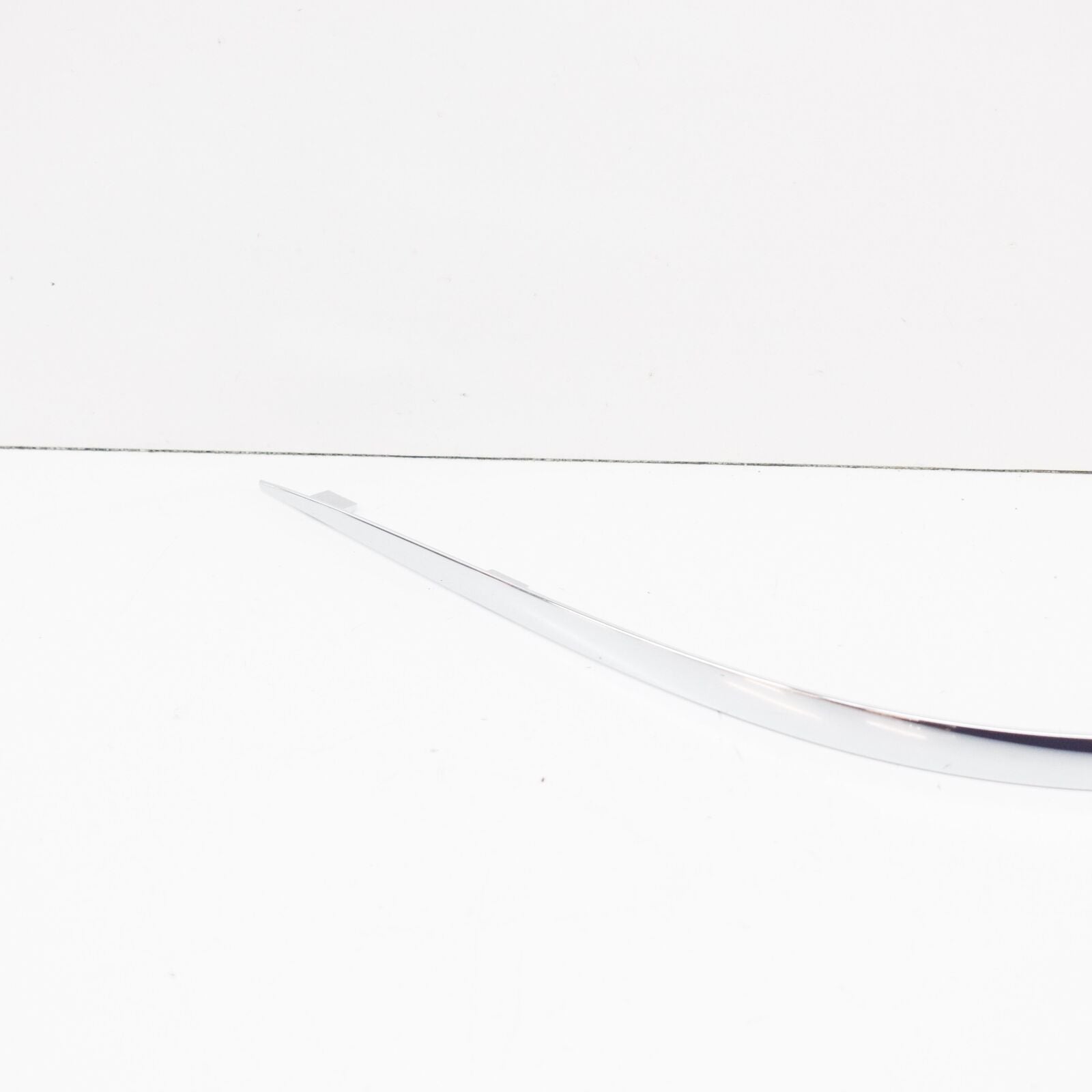 NEW MERCEDES-BENZ E-CLASS W211 FRONT RIGHT BUMPER MOLDING A2118852421 ORIGINAL