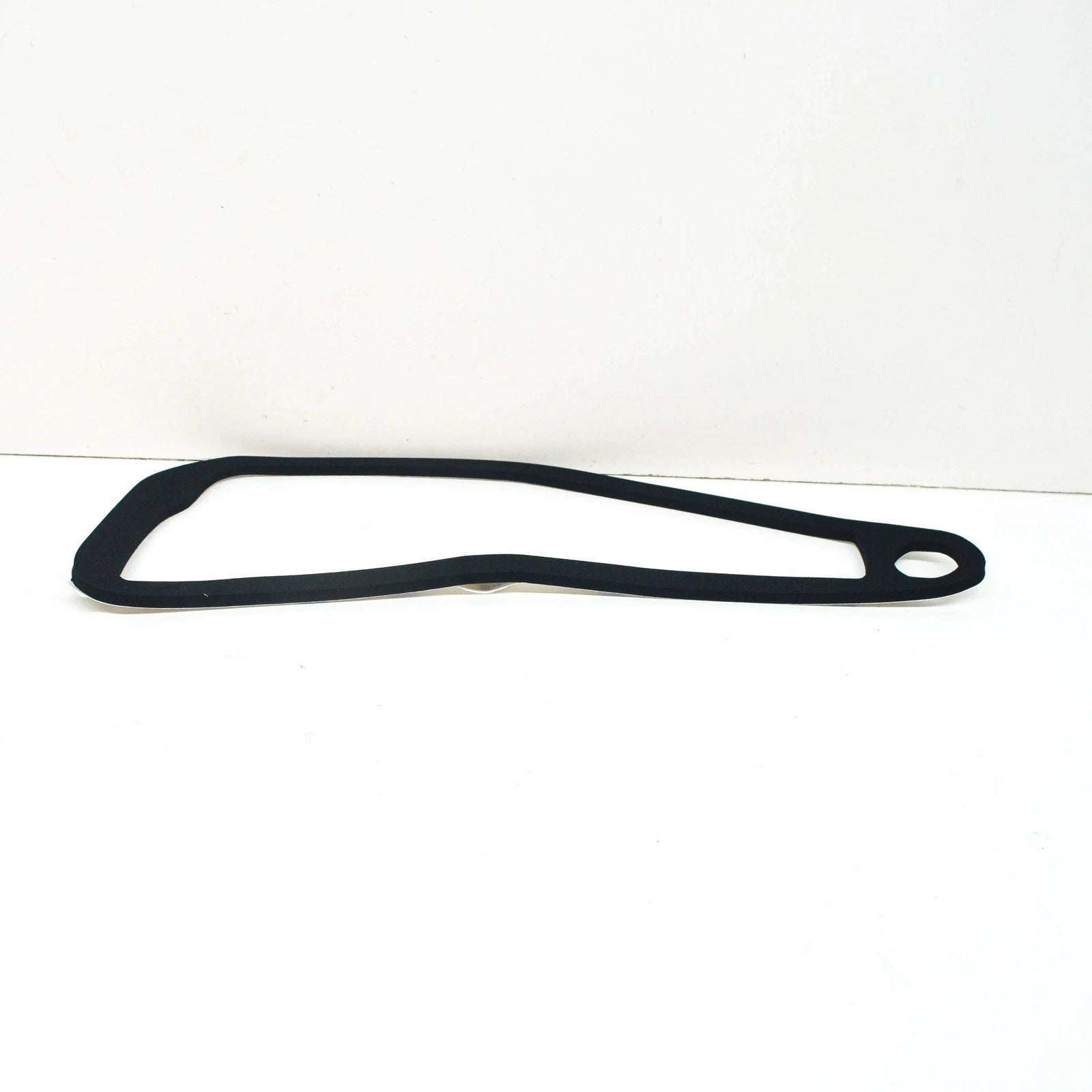 NEW AUDI Q3 8U REAR LEFT TAIL LIGHT SEAL 8U0945191A ORIGINAL