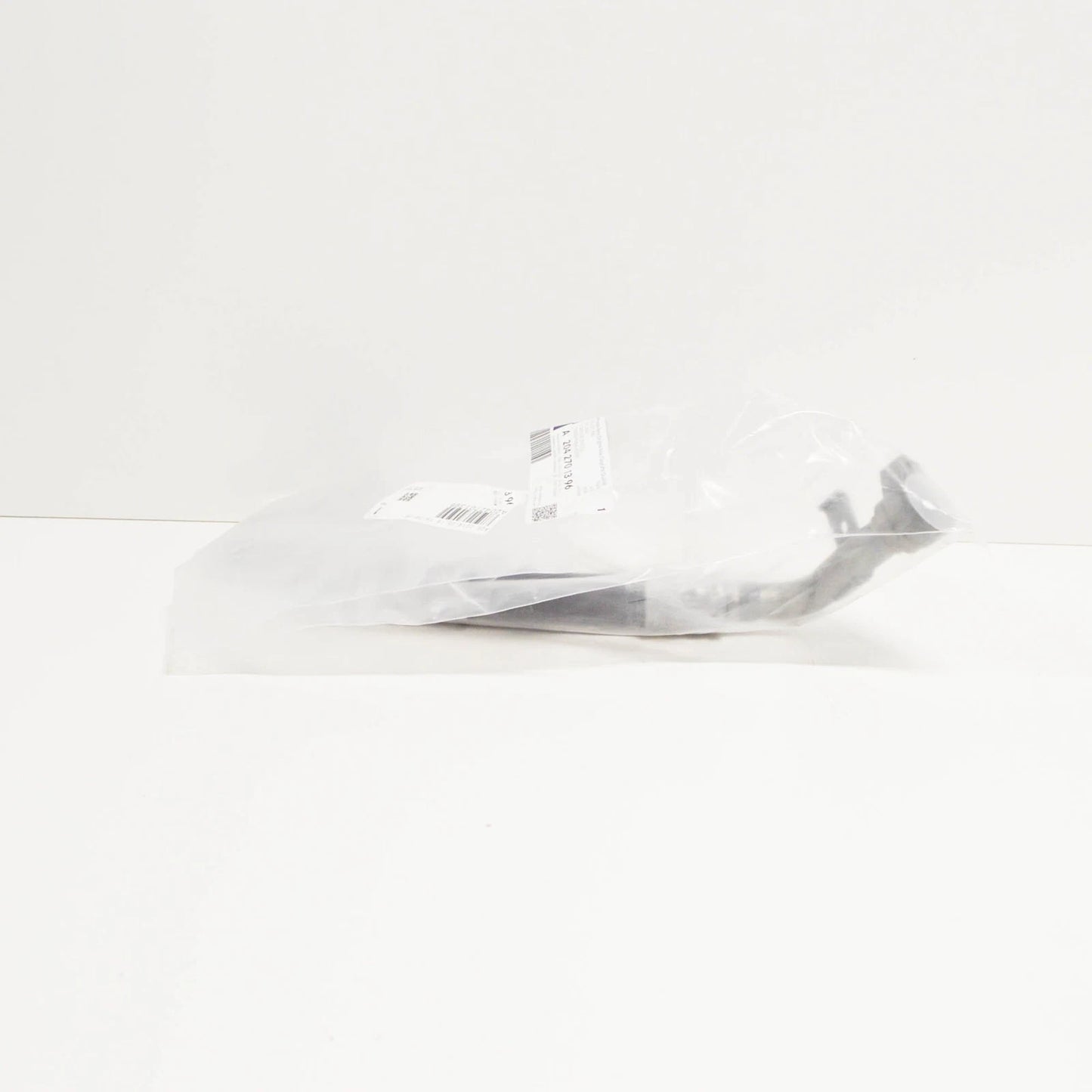 NEW MERCEDES C W204 AMG OIL COOLER PIPE HOSE A2042701396 ORIGINAL