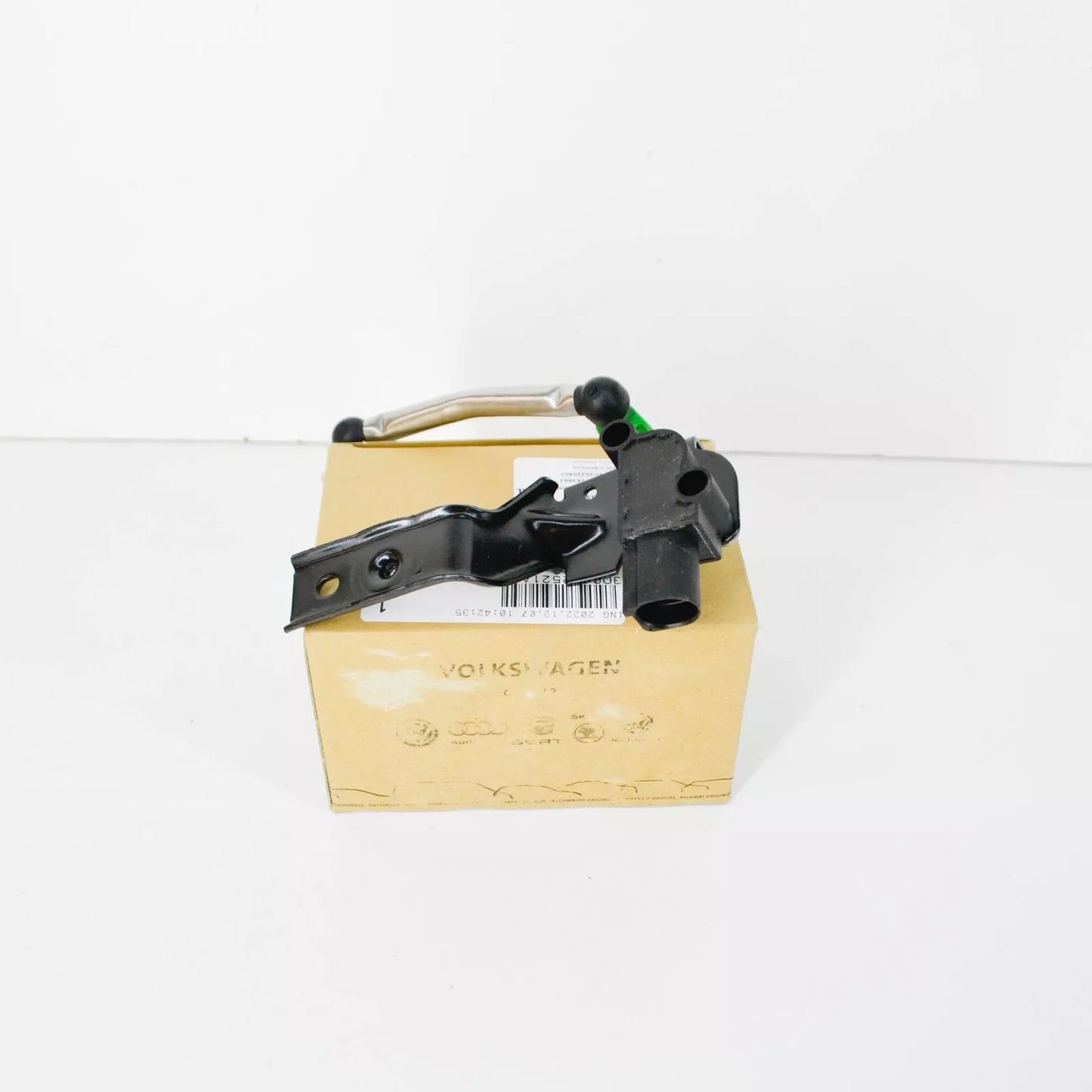 NEW VOLKSWAGEN PASSAT 3G FRONT LEFT HEIGH LEVEL SENSOR W POLE 3Q0412521A