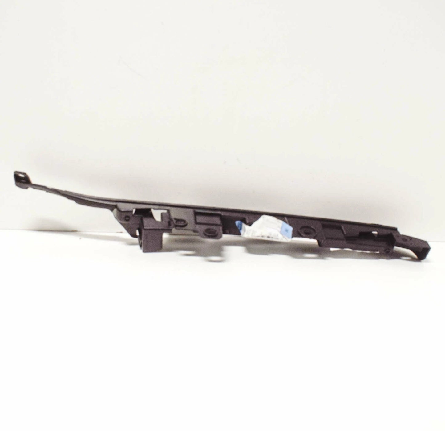 NEW BMW 3 E46 REAR BUMPER RIGHT GUIDE 51127030614 7030614 ORIGINAL