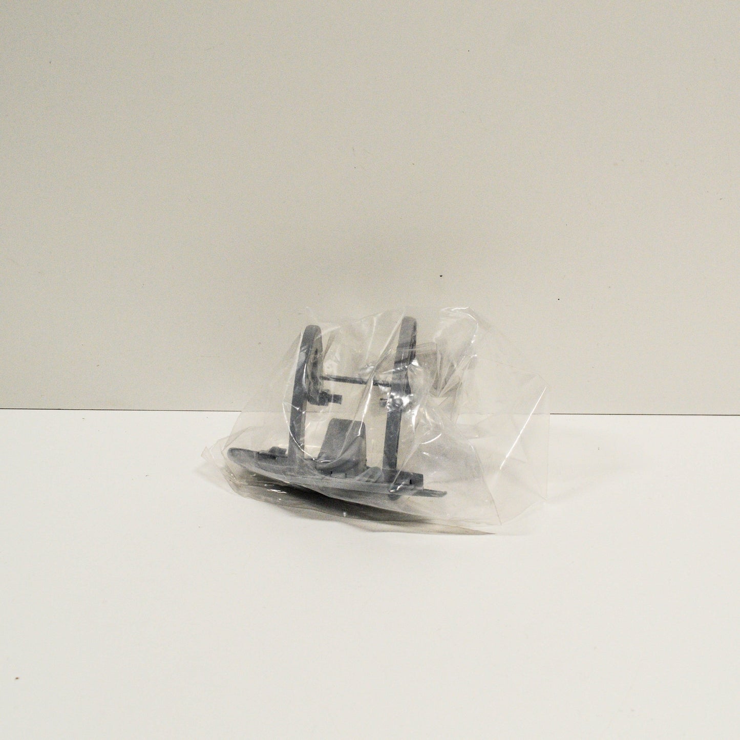 NEW MB CL C216 LEFT HEADLIGHT WASHER COVER CAP A21688006059999 ORIGINAL