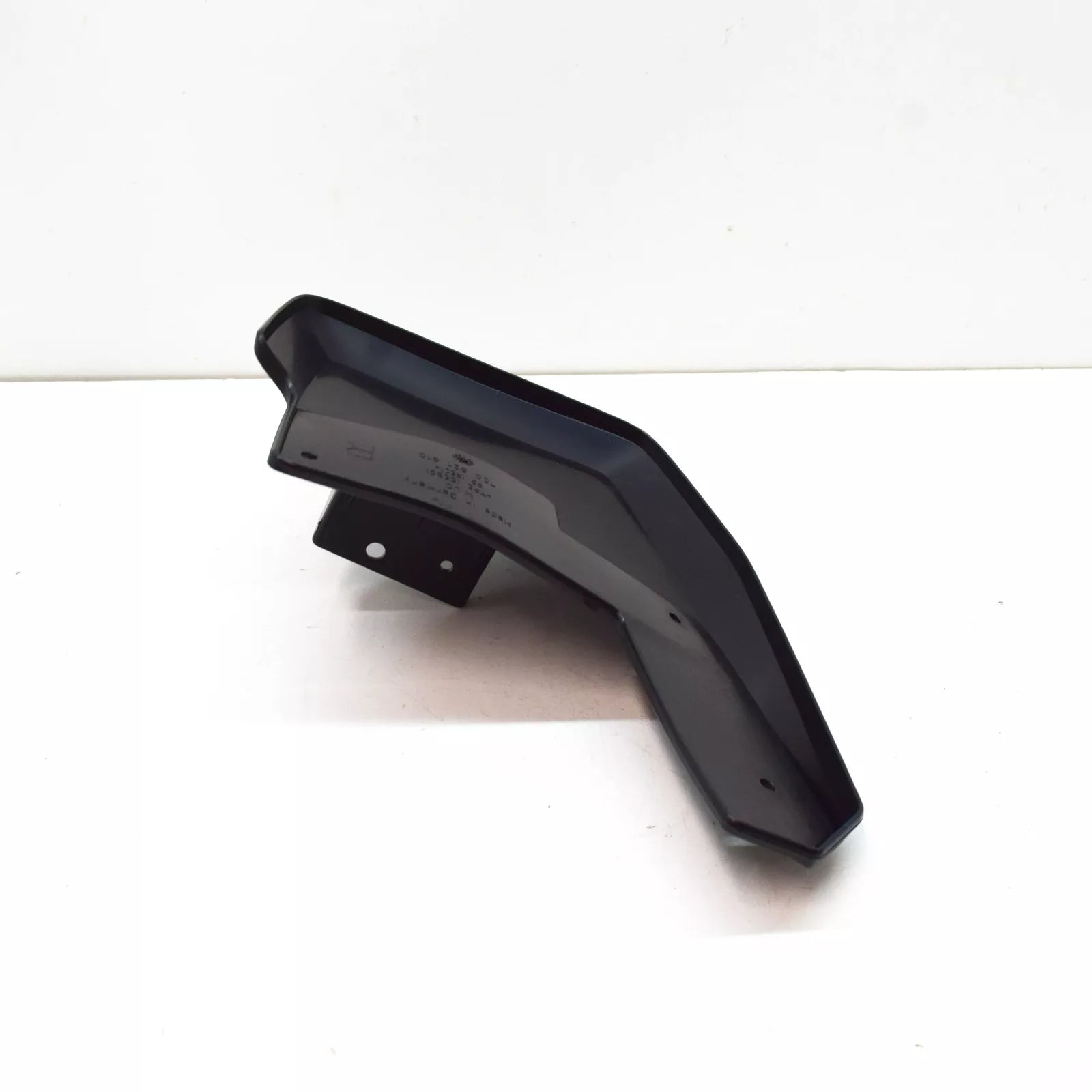 NEW VOLKSWAGEN CRAFTER SZ FRONT RIGHT MUDGUARD FLAP 7C0821810 ORIGINAL