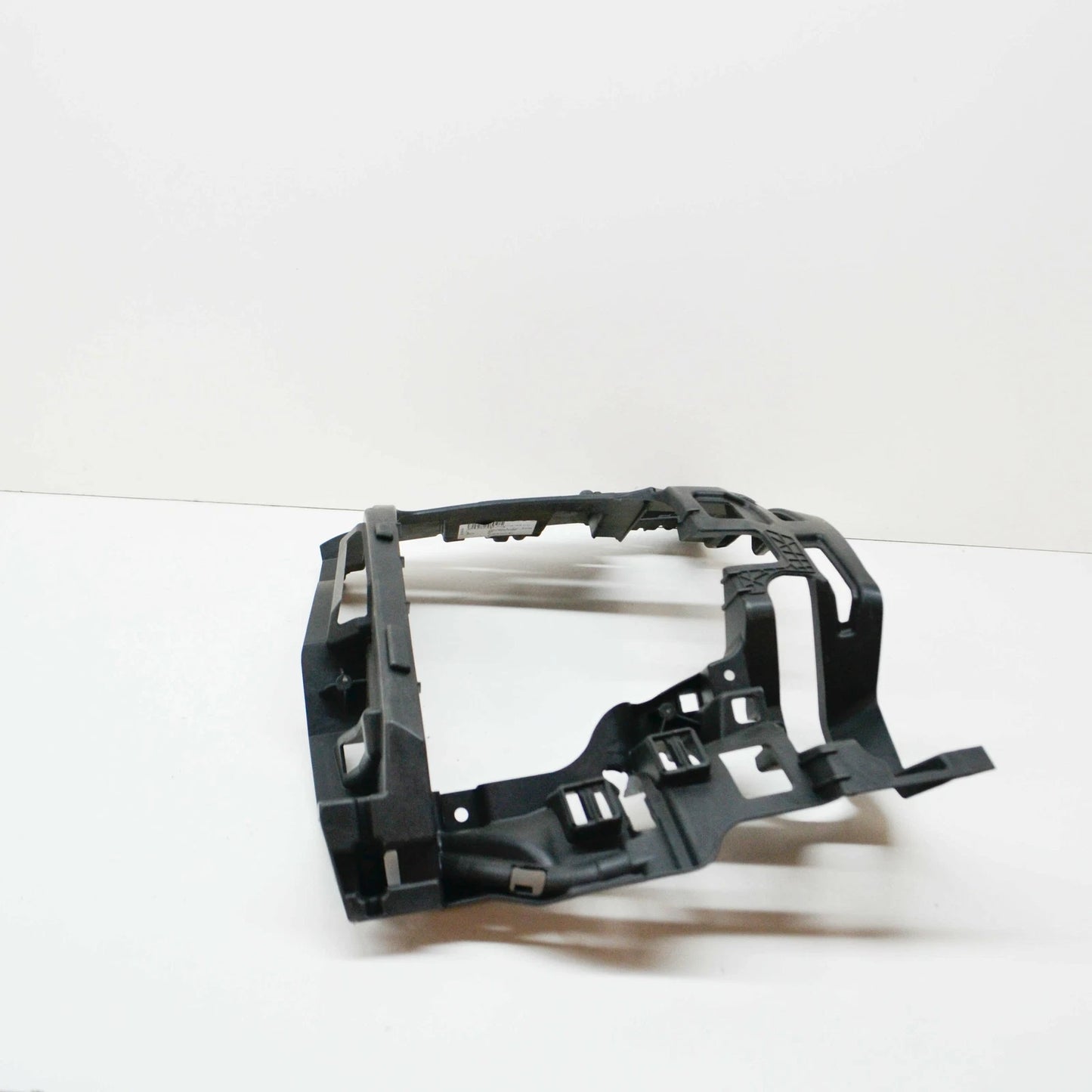 NEW VW SCIROCCO MK3 FRONT RIGHT SIDE FOG LIGHT MOUNTING 1K8807262