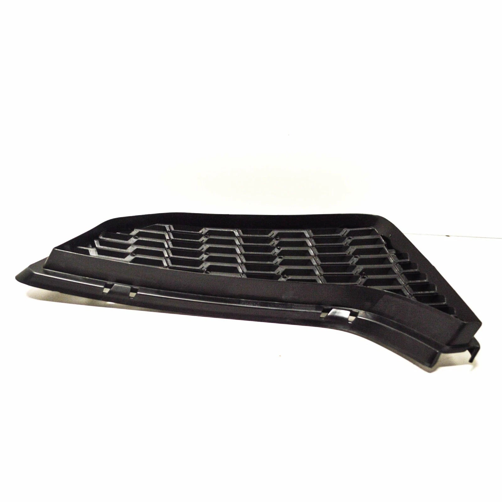 NEW BMW M4 F82 FRONT BUMPER LOWER LEFT GRILLE 51118054301 8054301 2016 ORIGINAL