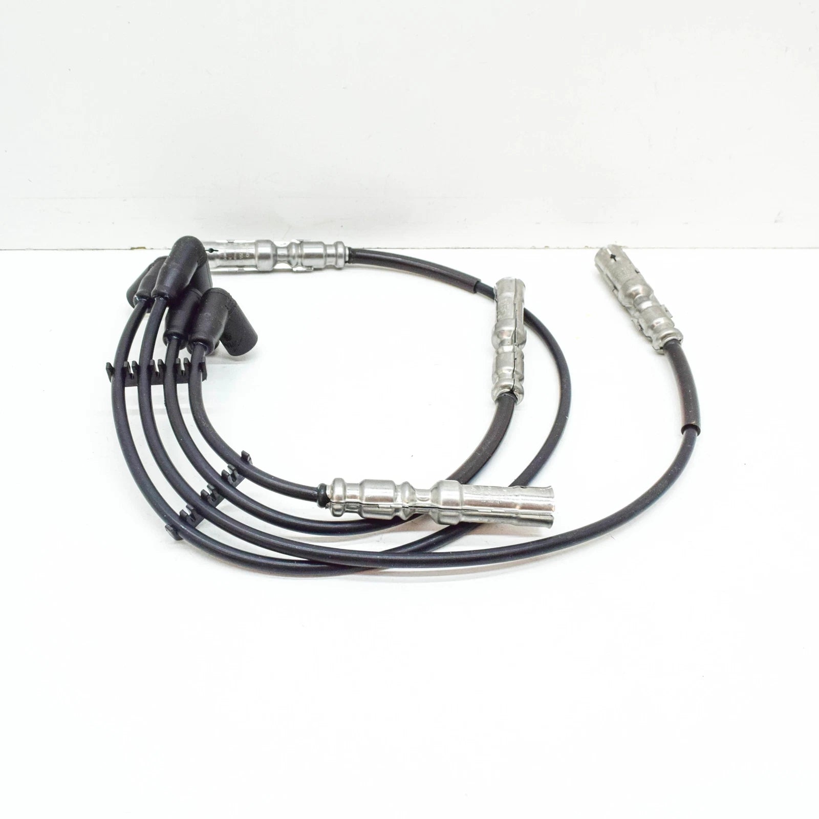 NEW VOLKSWAGEN BEETLE 9C IGNITION LEADS SET CILINDRO 1-4 06A905409N ORIGINAL