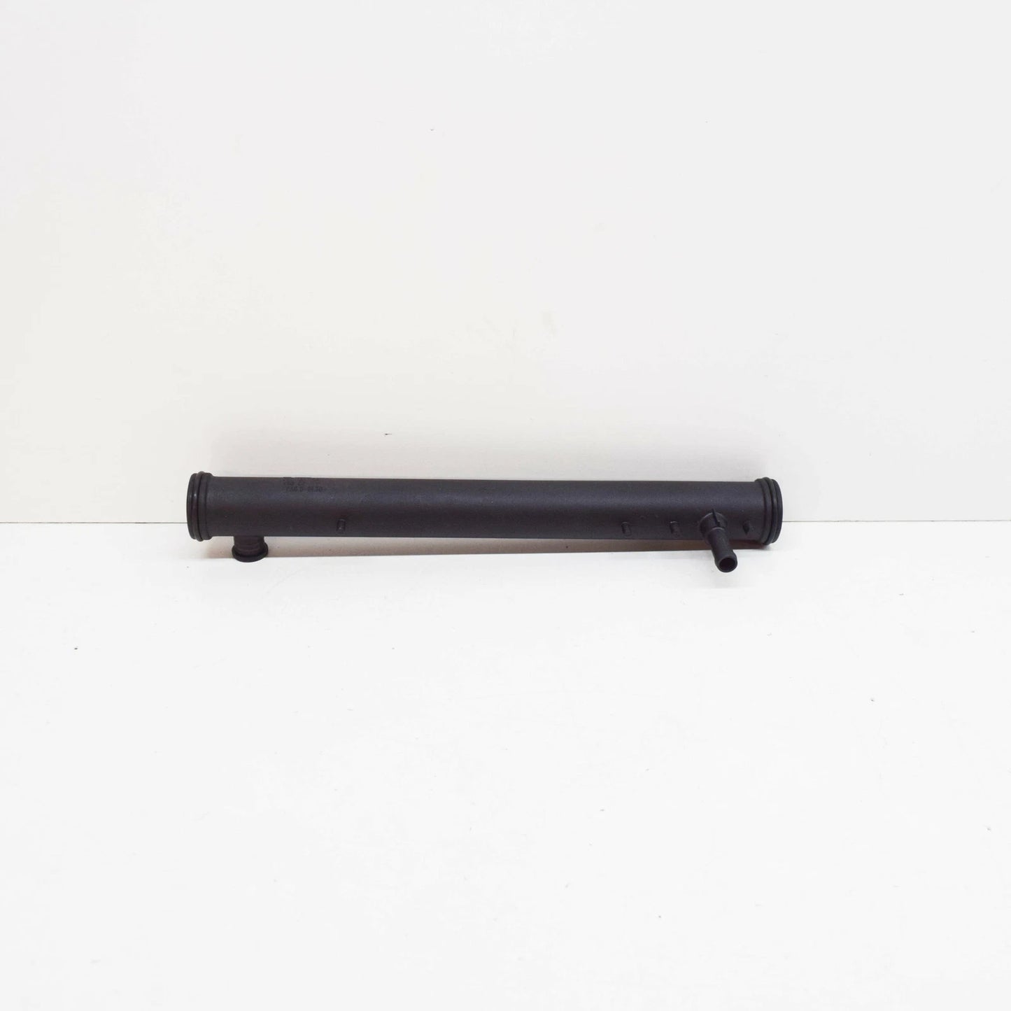 NEW AUDI A3 8P ENGINE COOLANT PIPE 022121050