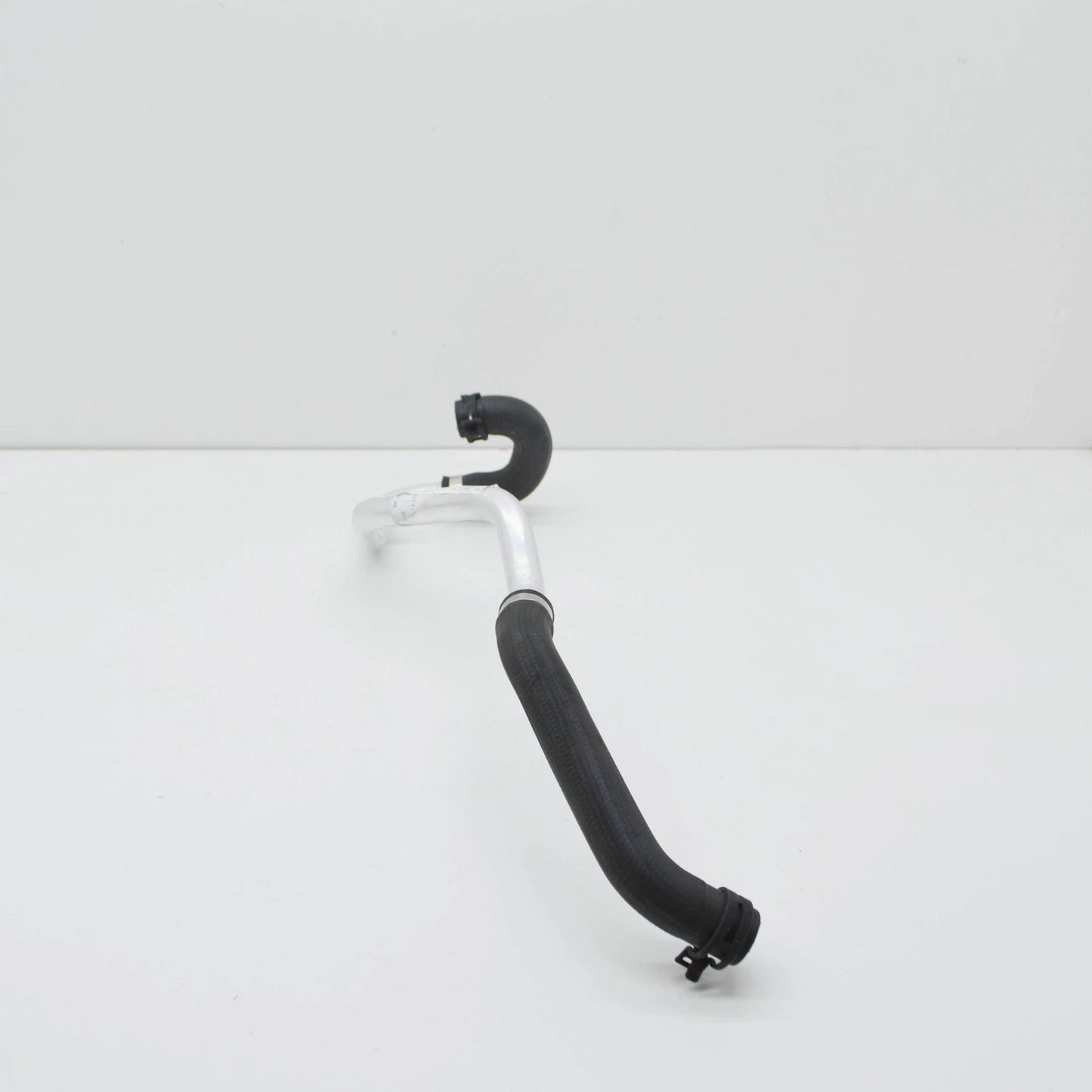 NEW MERCEDES-BENZ C W205 ADDITIONAL WATER PUMP HEATING LINE A2055061900 ORIGINAL