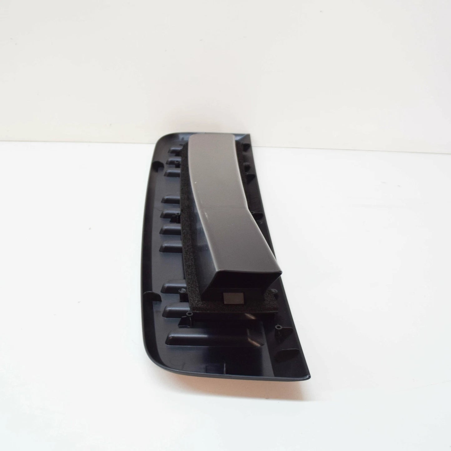 NEW VW TRANSPORTER T5 REAR RIGHT BODY VENT GRILLE TRIM 7H18155029B9 ORIGINAL