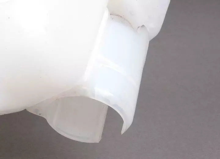 NEW AUDI A4 B7 WINDSHIELD WASHER RESERVOIR TANK 8E0955453BF ORIGINAL