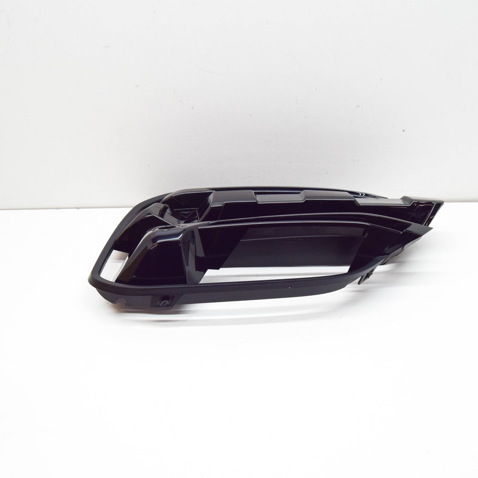 new bmw x3 g01 front right bumper side open grille 51117399904 original