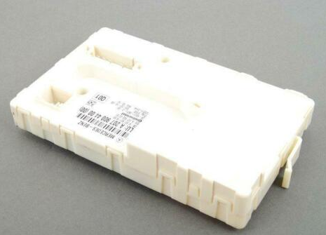 NEW MB E C207 REAR SIDE WINDOW REGULATOR CONTROL UNIT A2079004400 ORIGINAL