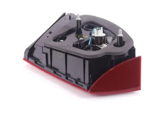 NEW VW JETTA A6 REAR RIGHT SIDE INNER TAILLIGHT RHD 5C6945308A ORIGINAL