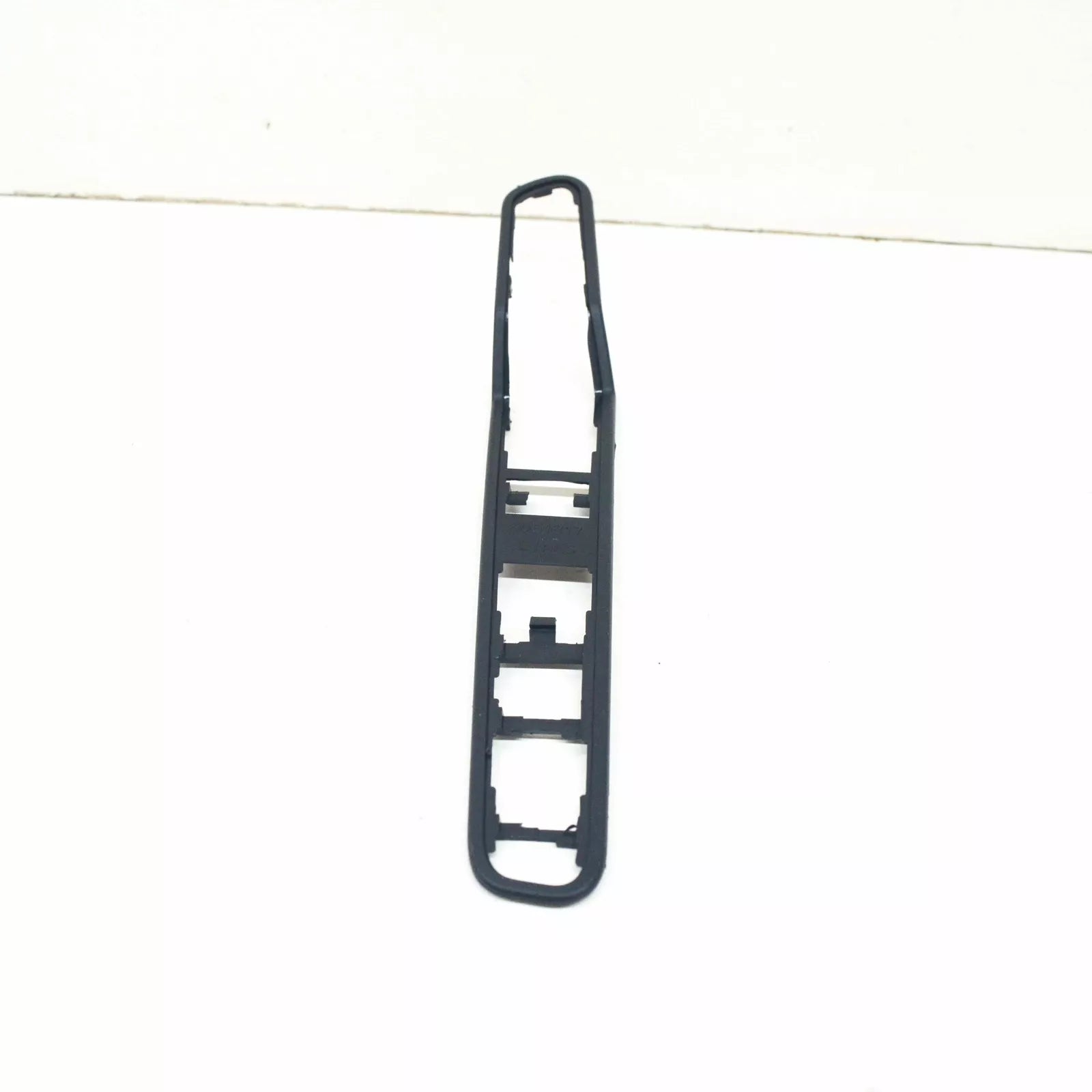 NEW BMW 1 M COUPE E82 FRONT EXTERIOR LEFT SIDE GRILLE BASE 51138051817