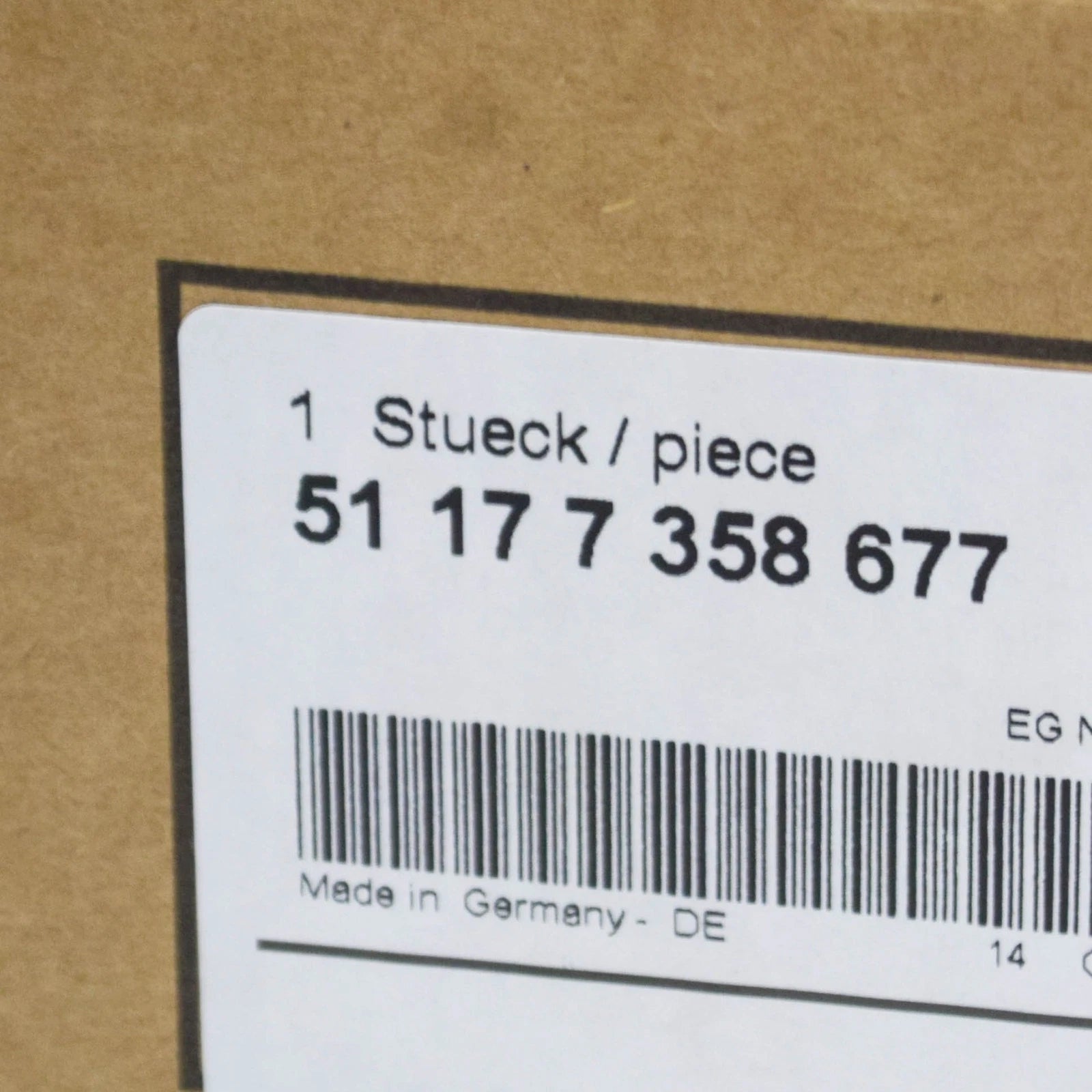 NEW BMW 7 G12 FUEL TANK FLAP COVER POT 51177358677 ORIGINAL