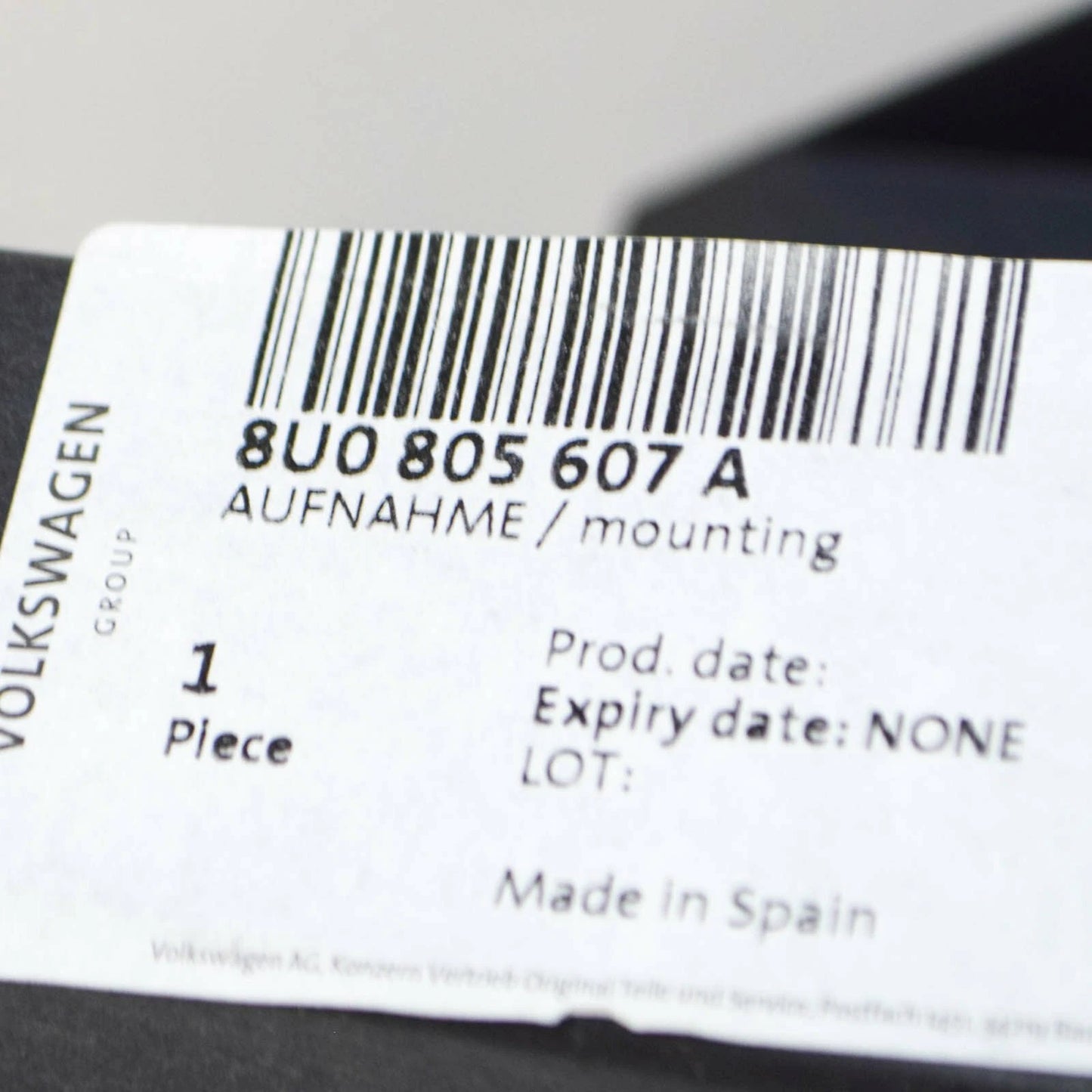 NEW AUDI Q3 12-18 FRONT LEFT MOUNTING FOR HEADLIGHT 8U0805607A