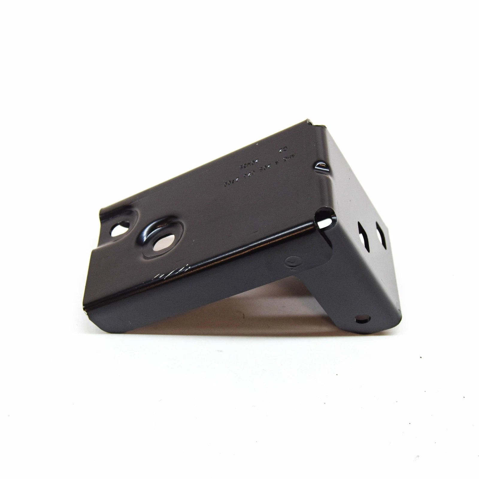 NEW MB C W205 FRONT LEFT UPPER TIE BAR ANGLE BRACKET A2056262700