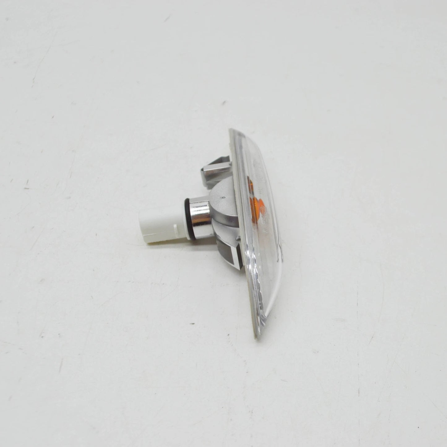 NEW BMW 5 E60 FRONT RIGHT FENDER TURN SIGNAL 63137165742 7165742 ORIGINAL