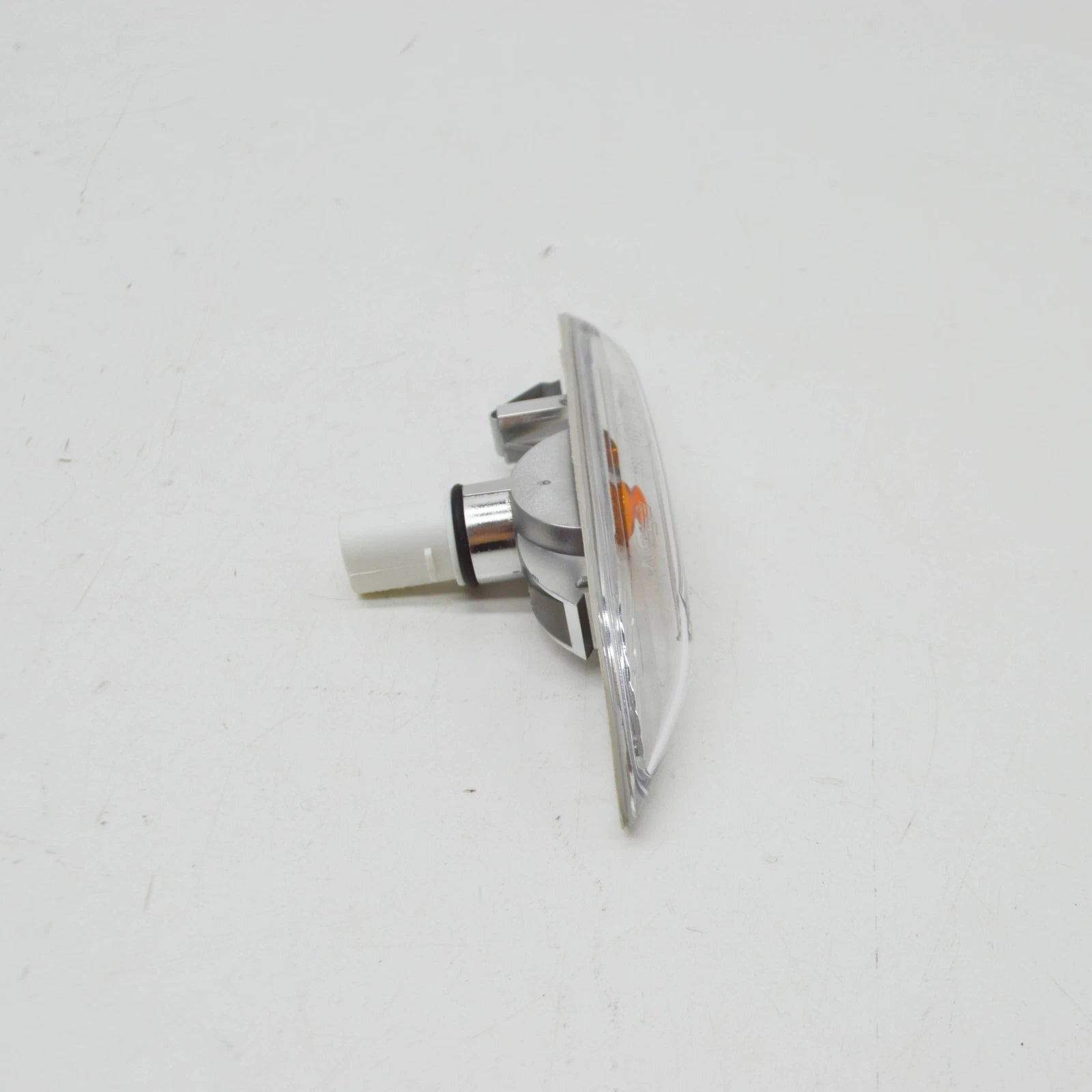 NEW BMW 5 E60 FRONT RIGHT FENDER TURN SIGNAL 63137165742 7165742 ORIGINAL