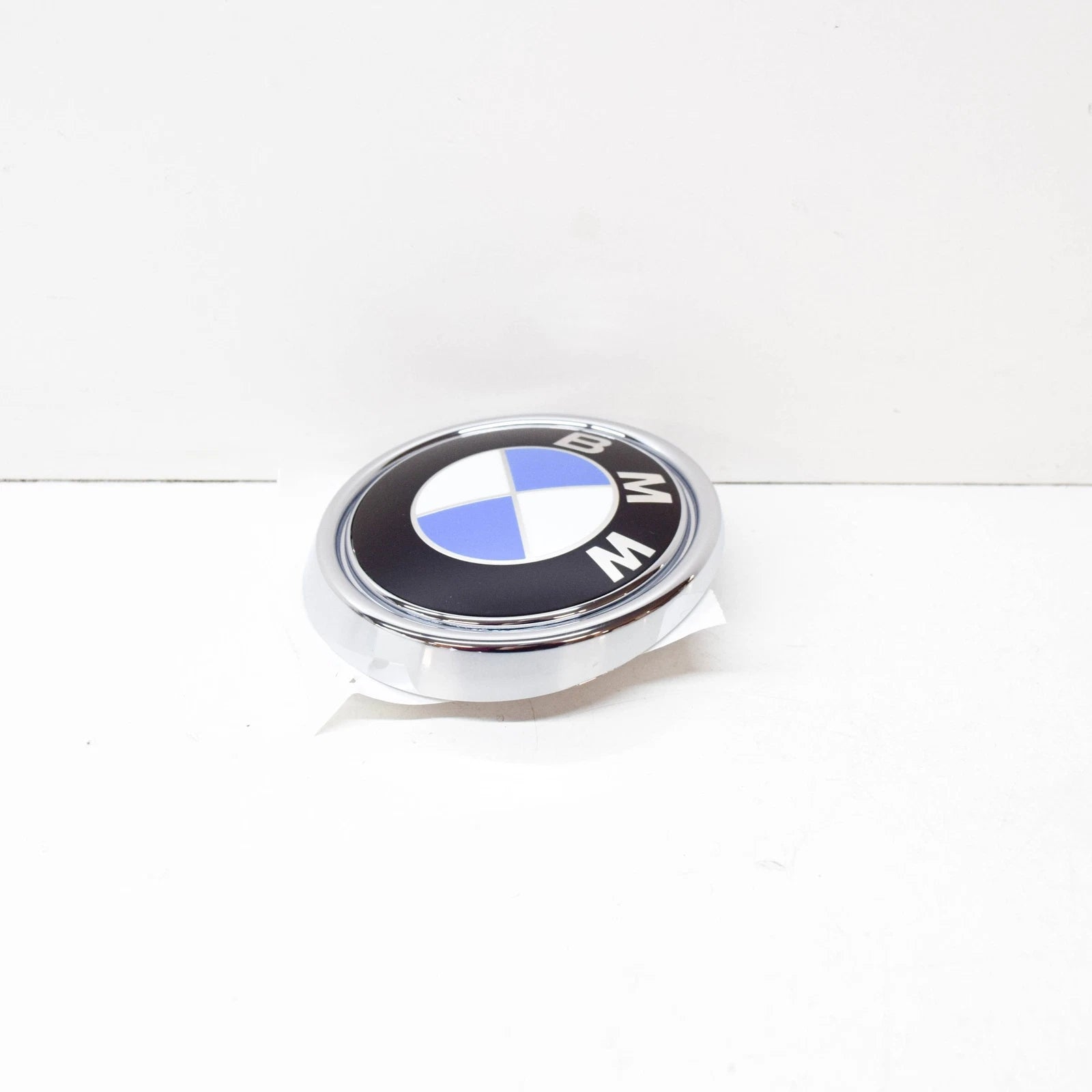 NEW BMW 3 GRAN TURISMO F34 REAR TRUNK LID EMBLEM 51147301062 7301062 ORIGINAL