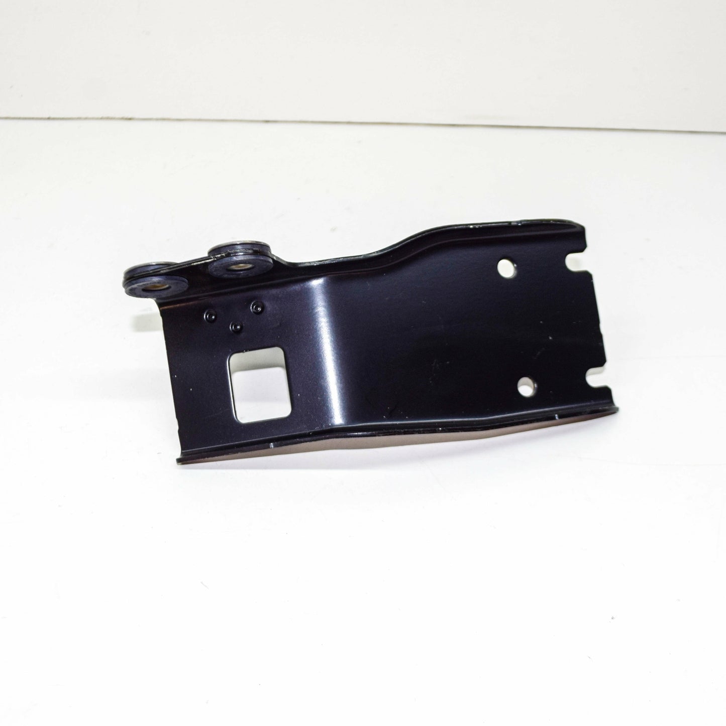 NEW AUDI E-TRON A/C EXPANSION VALVE BRACKET 4KE820196F ORIGINAL