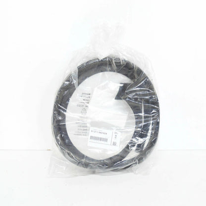 NEW BMW 6 E24 FRONT RIGHT DOOR WEATHERSTRIP 51211843924 1843924
