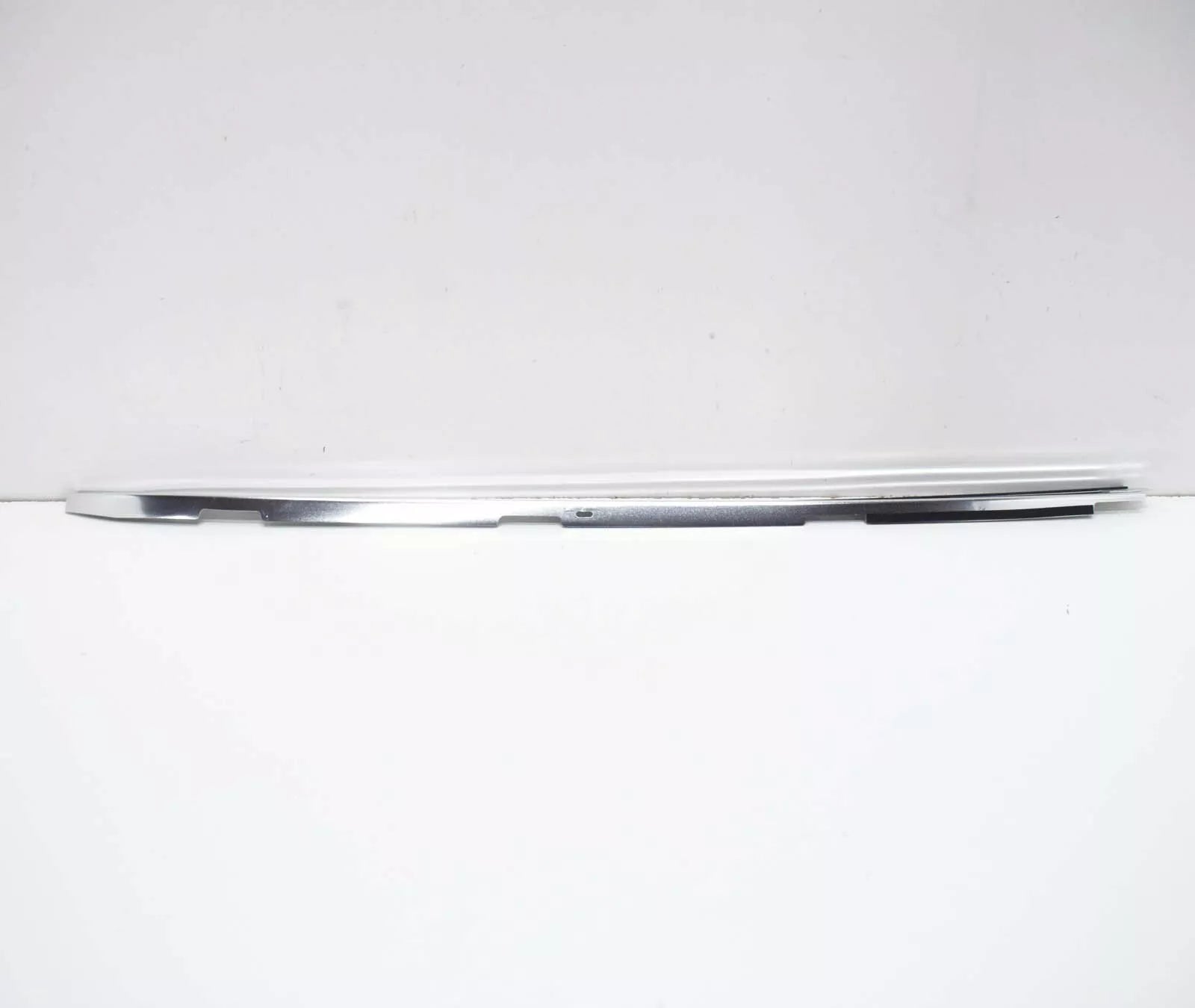 NEW MB S W126 WINDSHIELD RIGHT LATERAL GARNISH MOULDING A1266702822 ORIGINAL
