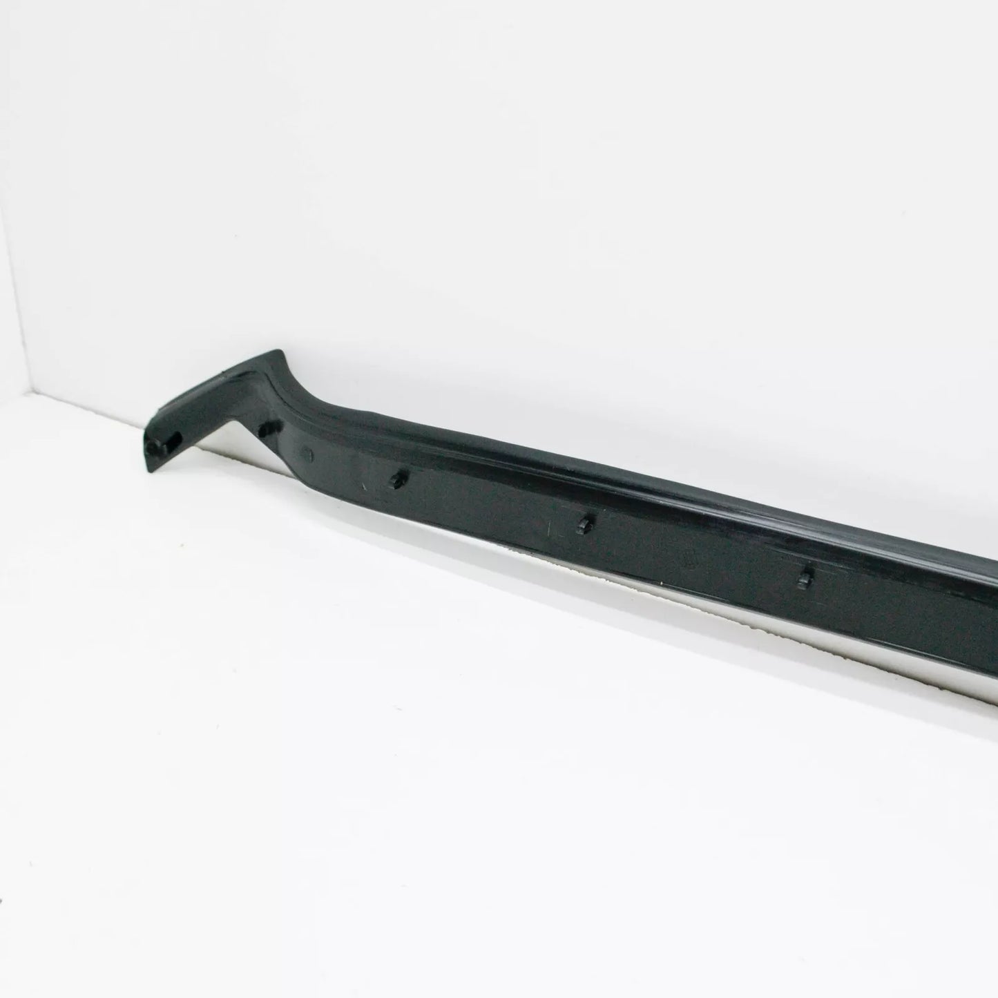 NEW AUDI A8 D4 ENGINE HOOD BONNET SEAL COVER 4H0823739C ORIGINAL