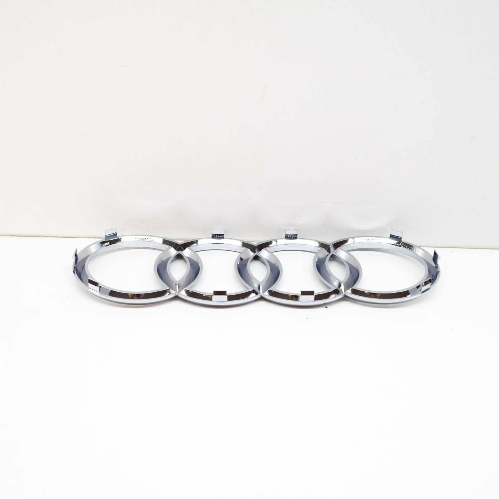 NEW AUDI A6 C7 FRONT GRILL BADGE EMBLEM 4H0853605B2ZZ 2014