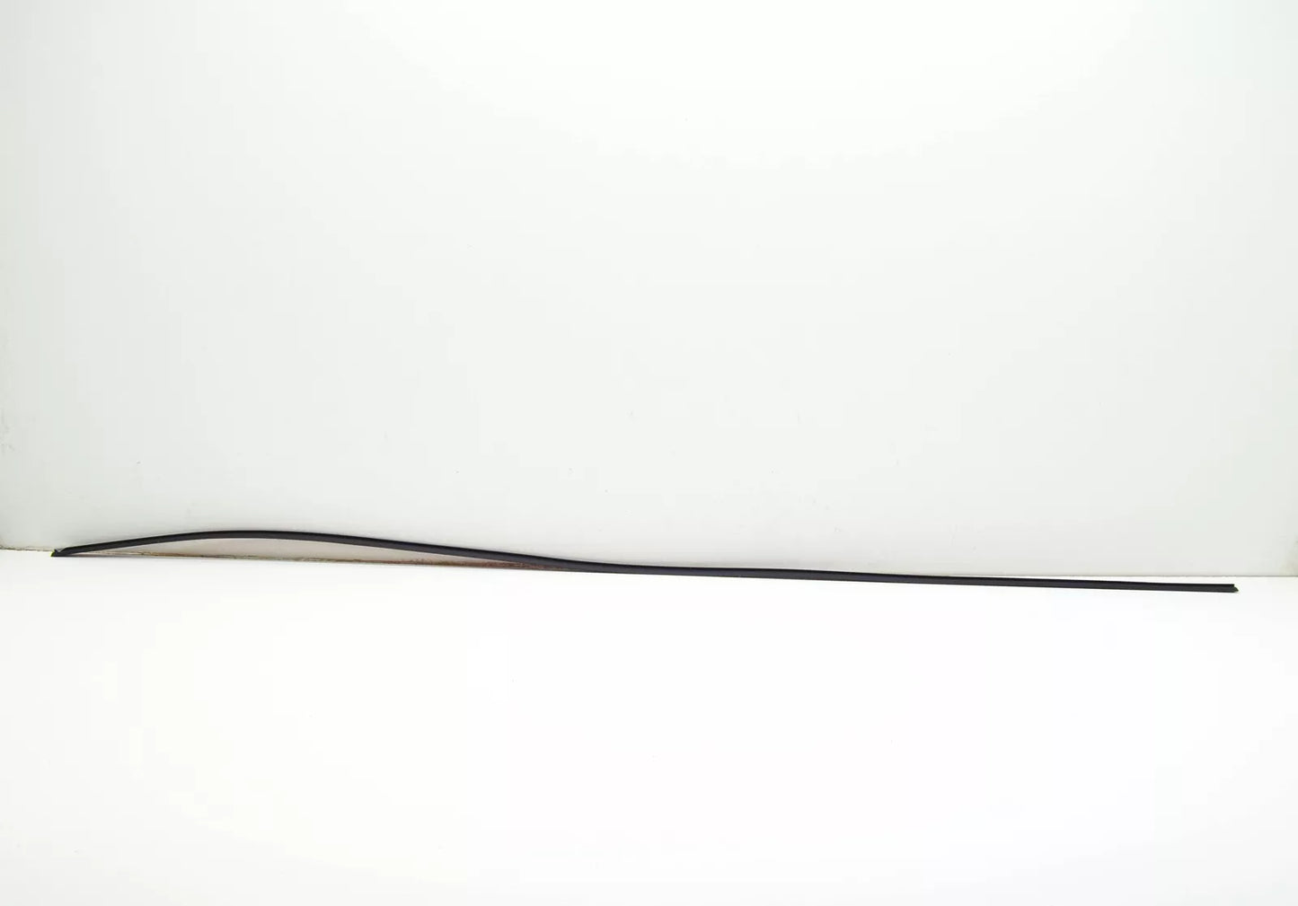 NEW BMW 7 F01 REAR WINDOW UPPER MOULDING TRIM 51317184568 ORIGINAL