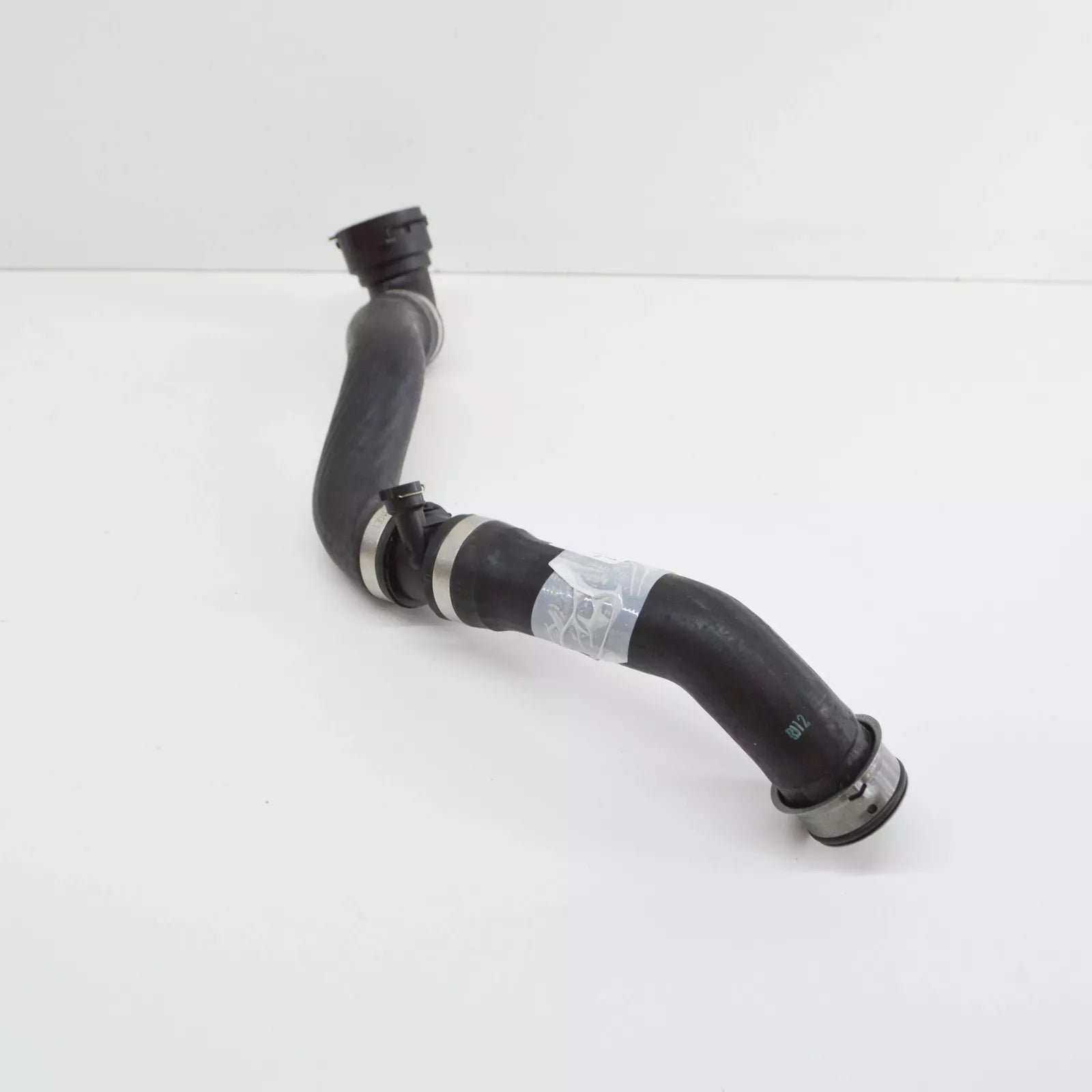 NEW MERCEDES-BENZ SL R230 RADIATOR TOP HOSE A2305013682 ORIGINAL