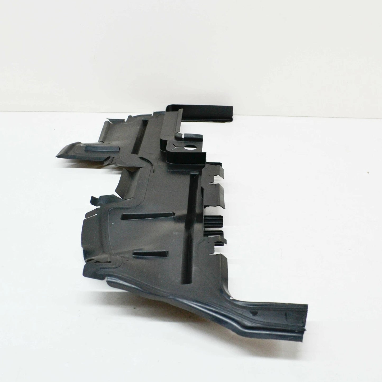 NEW AUDI A6 C7 RADIATOR LEFT AIR GUIDE 4G0121283BC