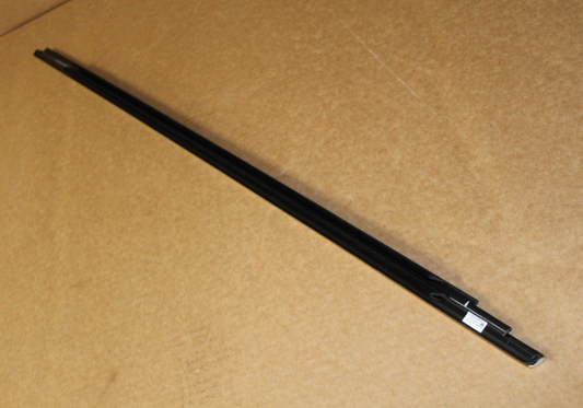new skoda karoq nu rear right outer window aperture seal 575839476djv1 original