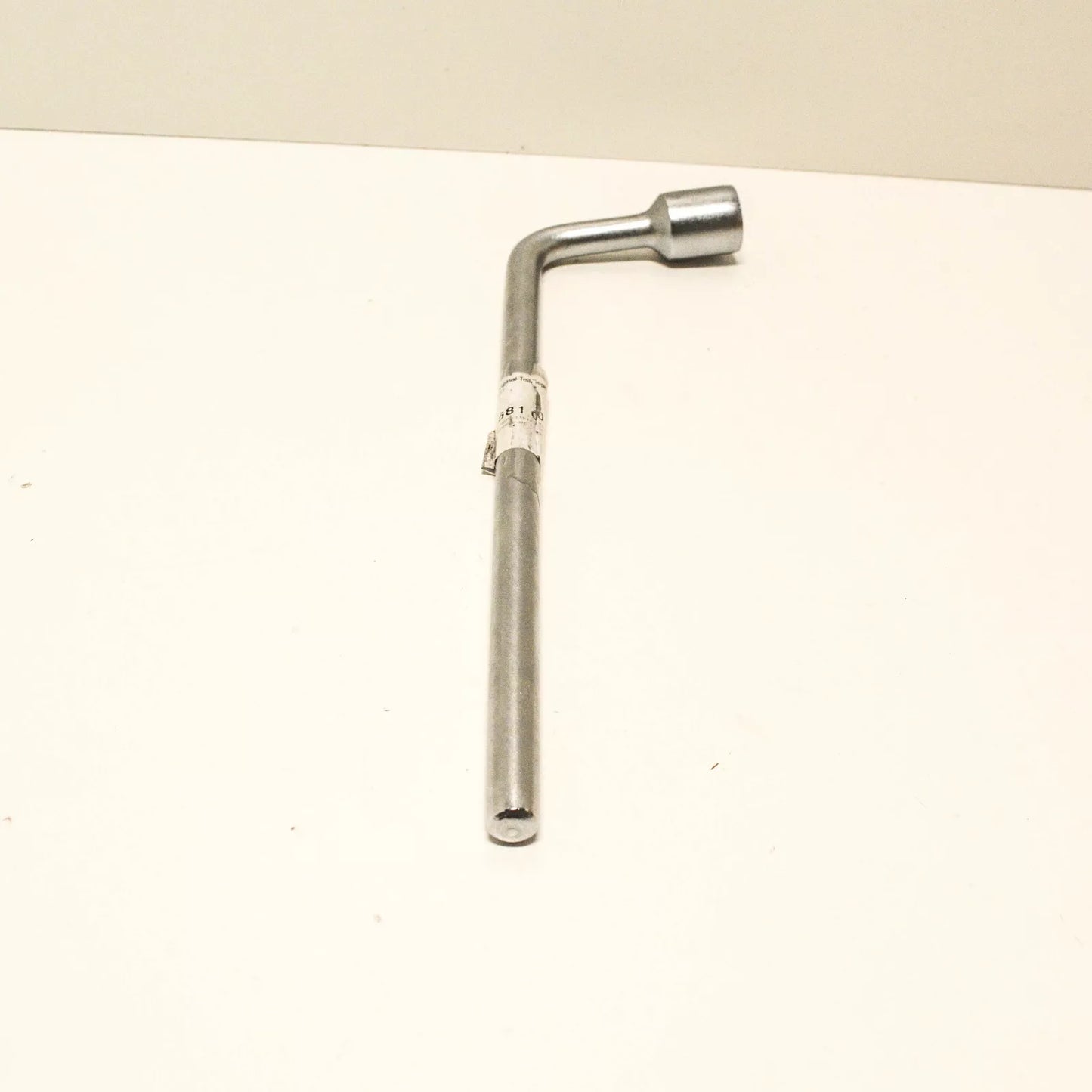 NEW MERCEDES BENZ M W164 SOCKET WRENCH A221581000164 ORIGINAL