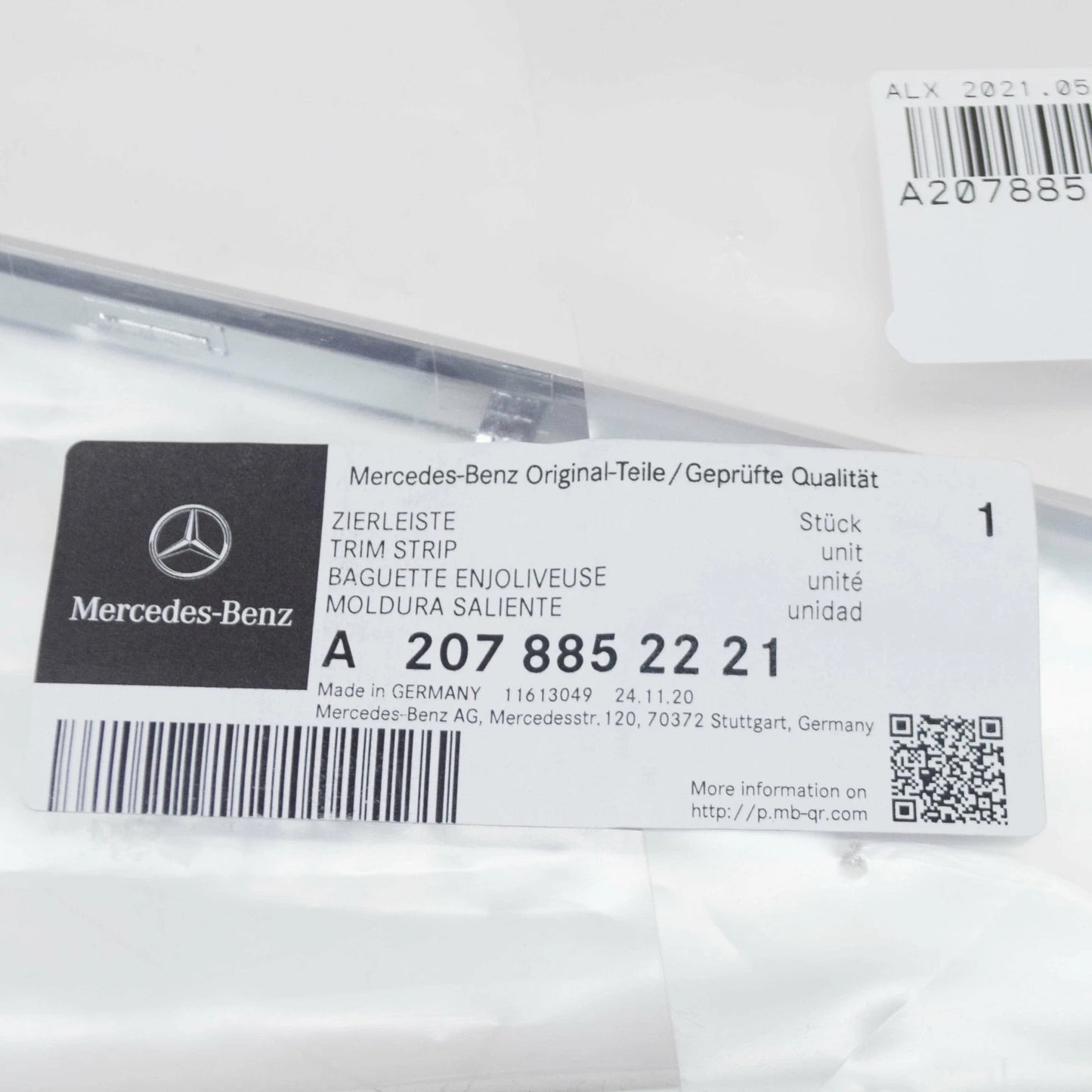 NEW MERCEDES-BENZ E COUPE C207 REAR BUMPER RIGHT MOLDING A2078852221 ORIGINAL