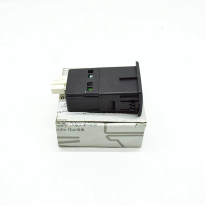 NEW MERCEDES-BENZ E W213 USB PORT CONNECTING UNIT A2138203200 ORIGINAL